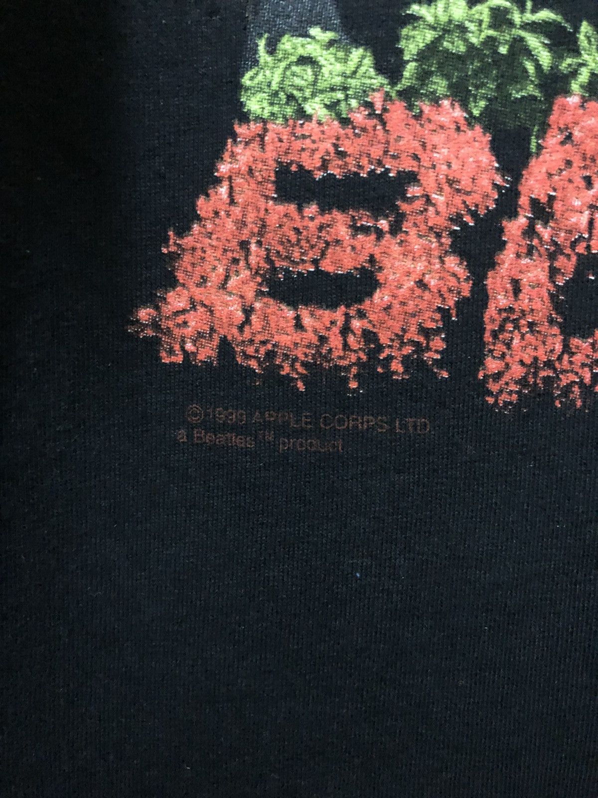 Band Tees × Vintage Vintage 90s The Beatles ‘Lonely Hearts’ 1999 Rare T Shirt Size US XL / EU 56 / 4 - 3 Thumbnail