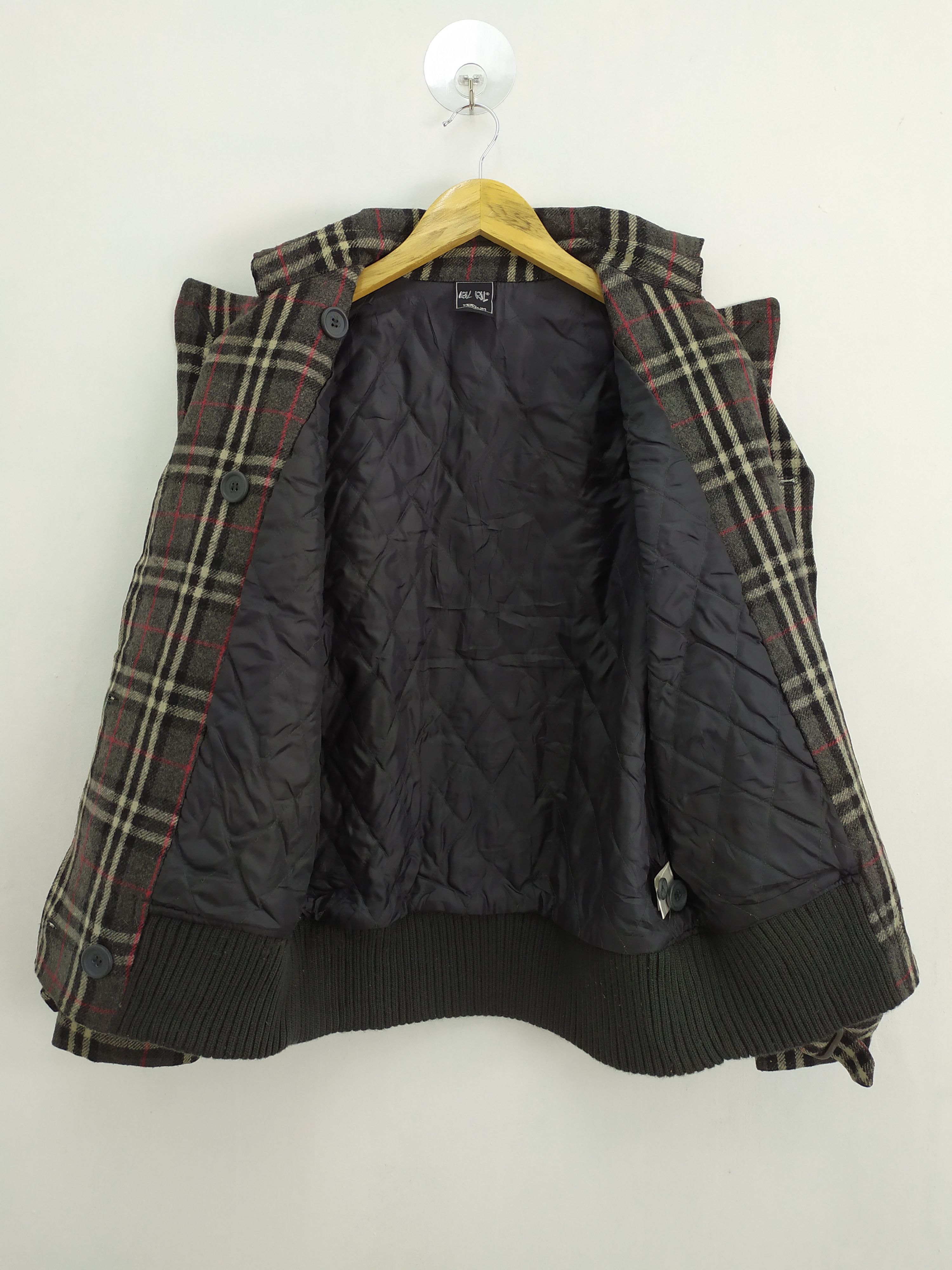 Black Label RIL RIL WOOL OUTDOOR VARSITY JACKET LIKE BURBERRY Size US M / EU 48-50 / 2 - 13 Thumbnail