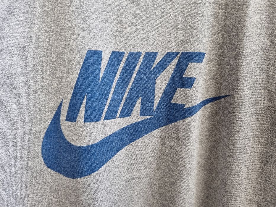 travis scott nike logo