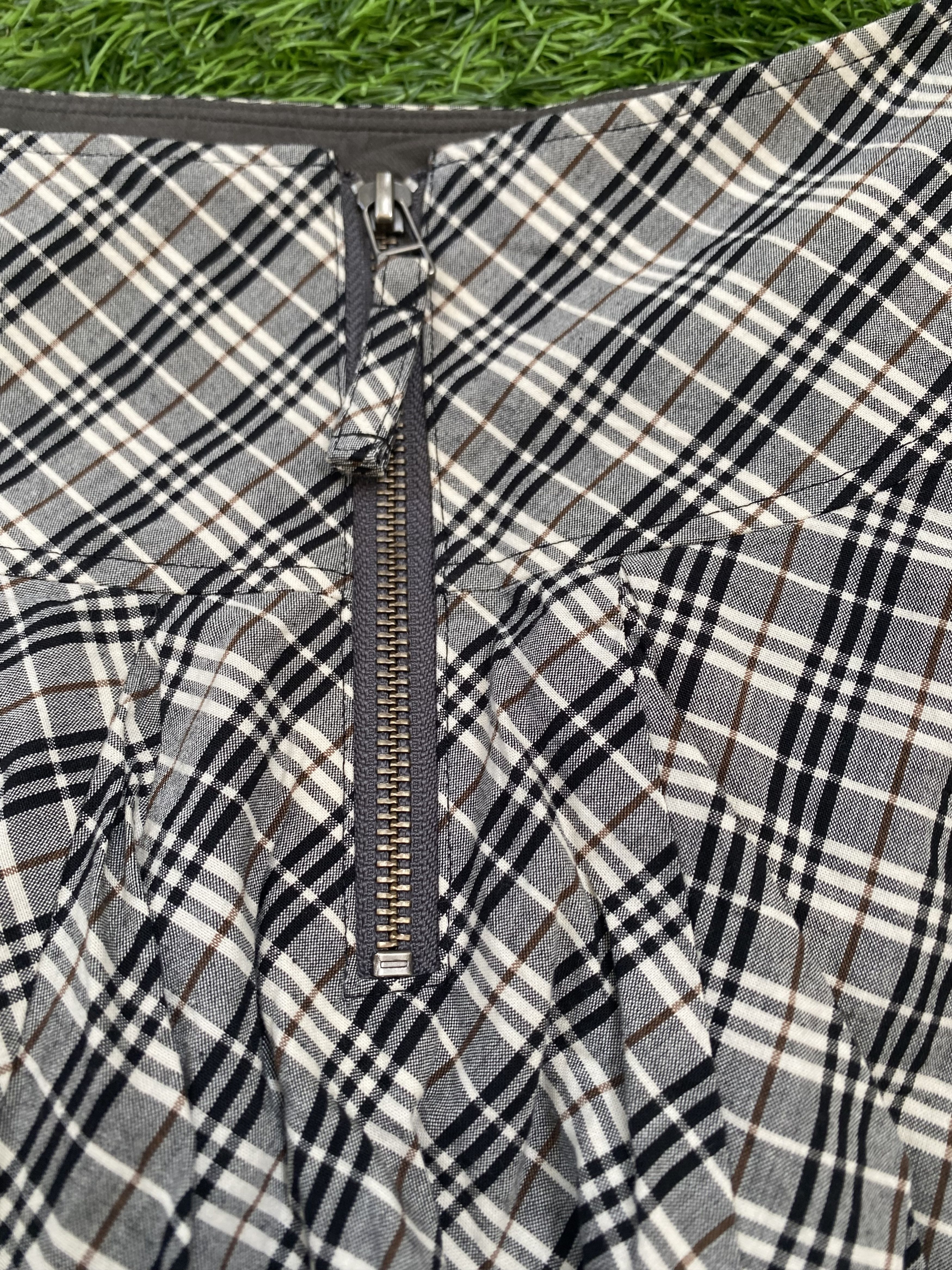 Burberry Vintage Burberry Nova Check Mini Skirt Size 26" / US 2 / IT 38 - 3 Thumbnail