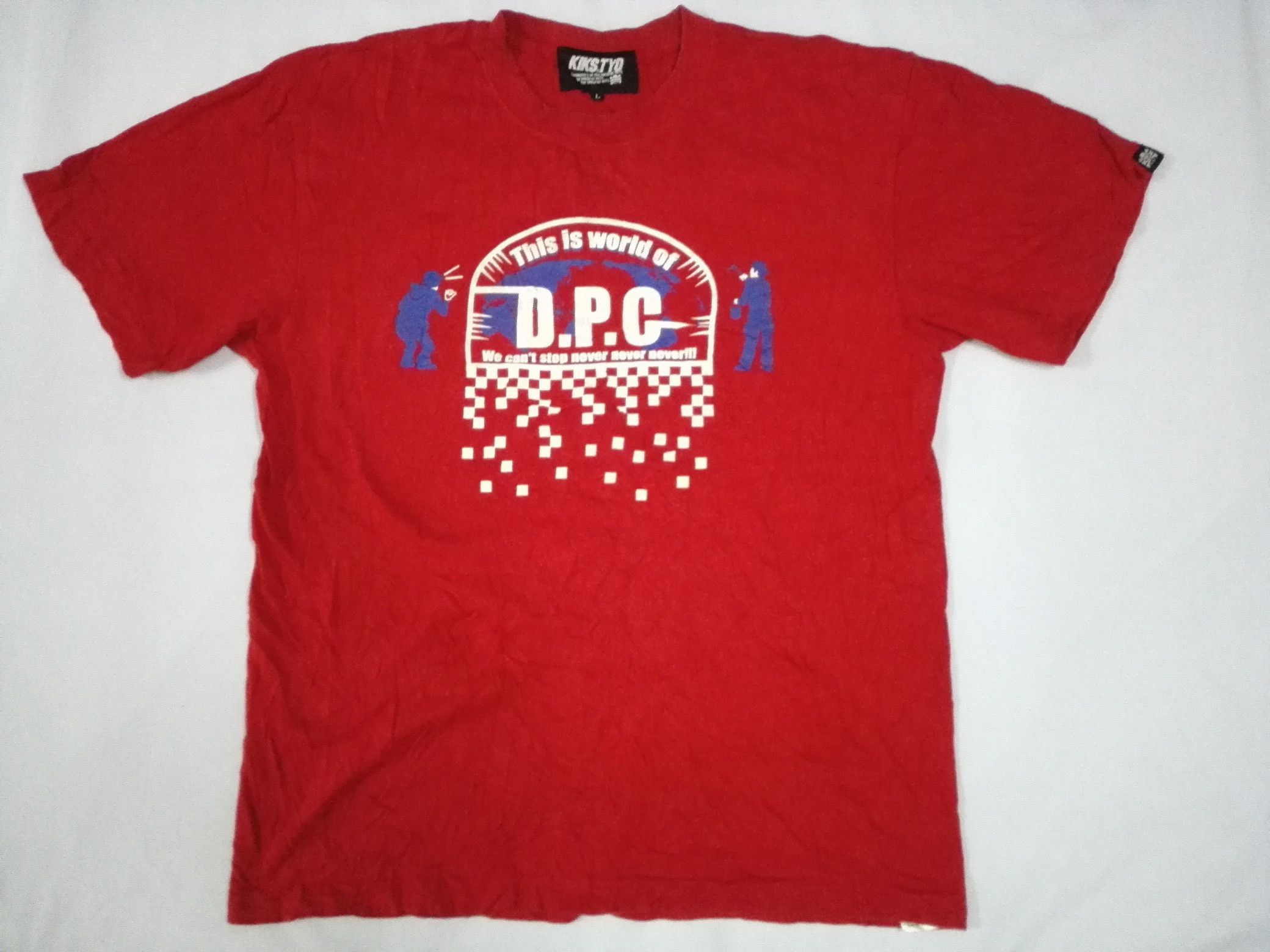 Japanese Brand KIKS TYO THIS IS WORLD OF D.P.C Tee Size US L / EU 52-54 / 3 - 1 Thumbnail
