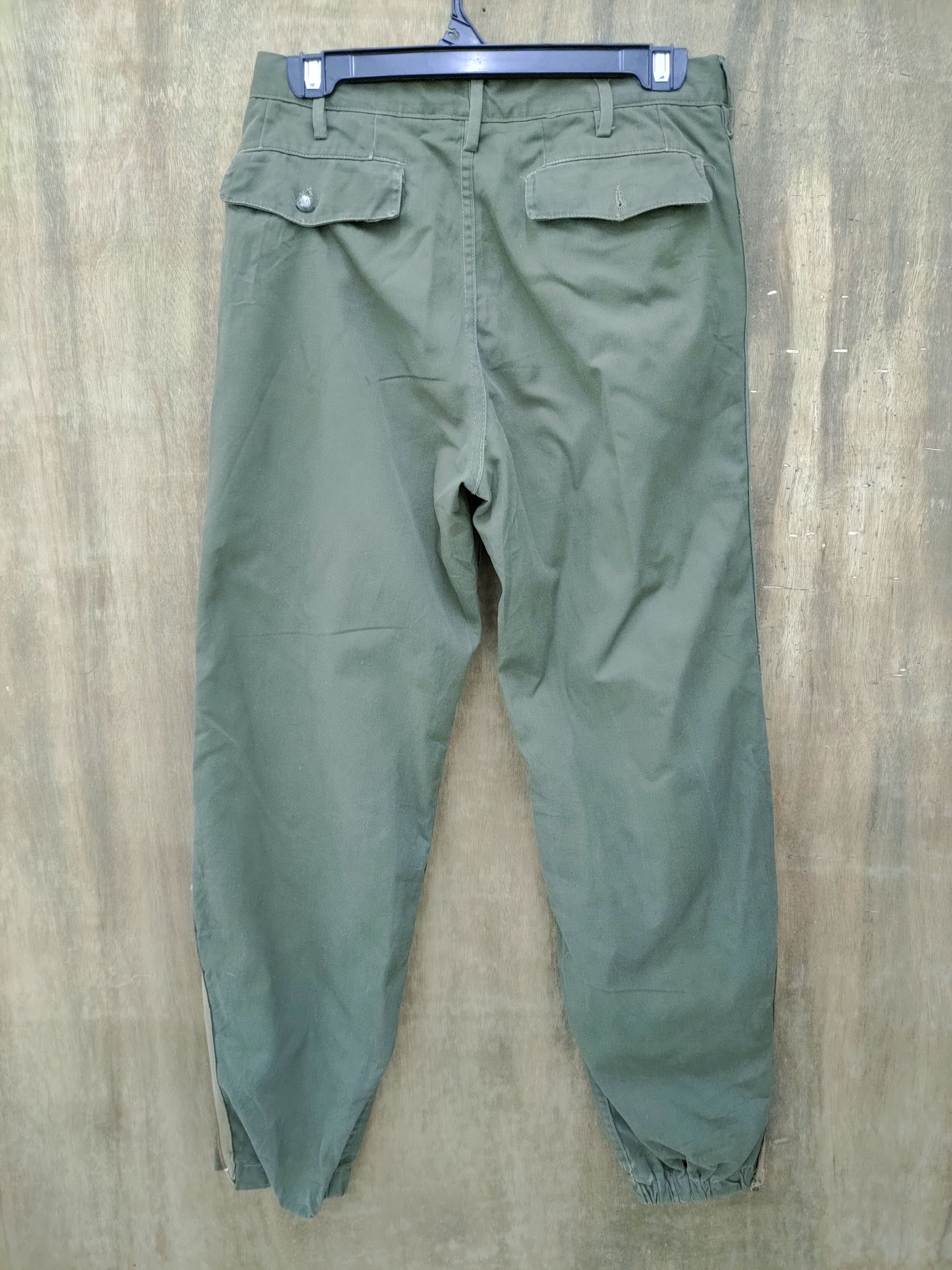 Japanese Brand JAPANESE BRAND CARGO PANTS ZIPPER LEG OPENING Size US 26 / EU 42 - 4 Thumbnail