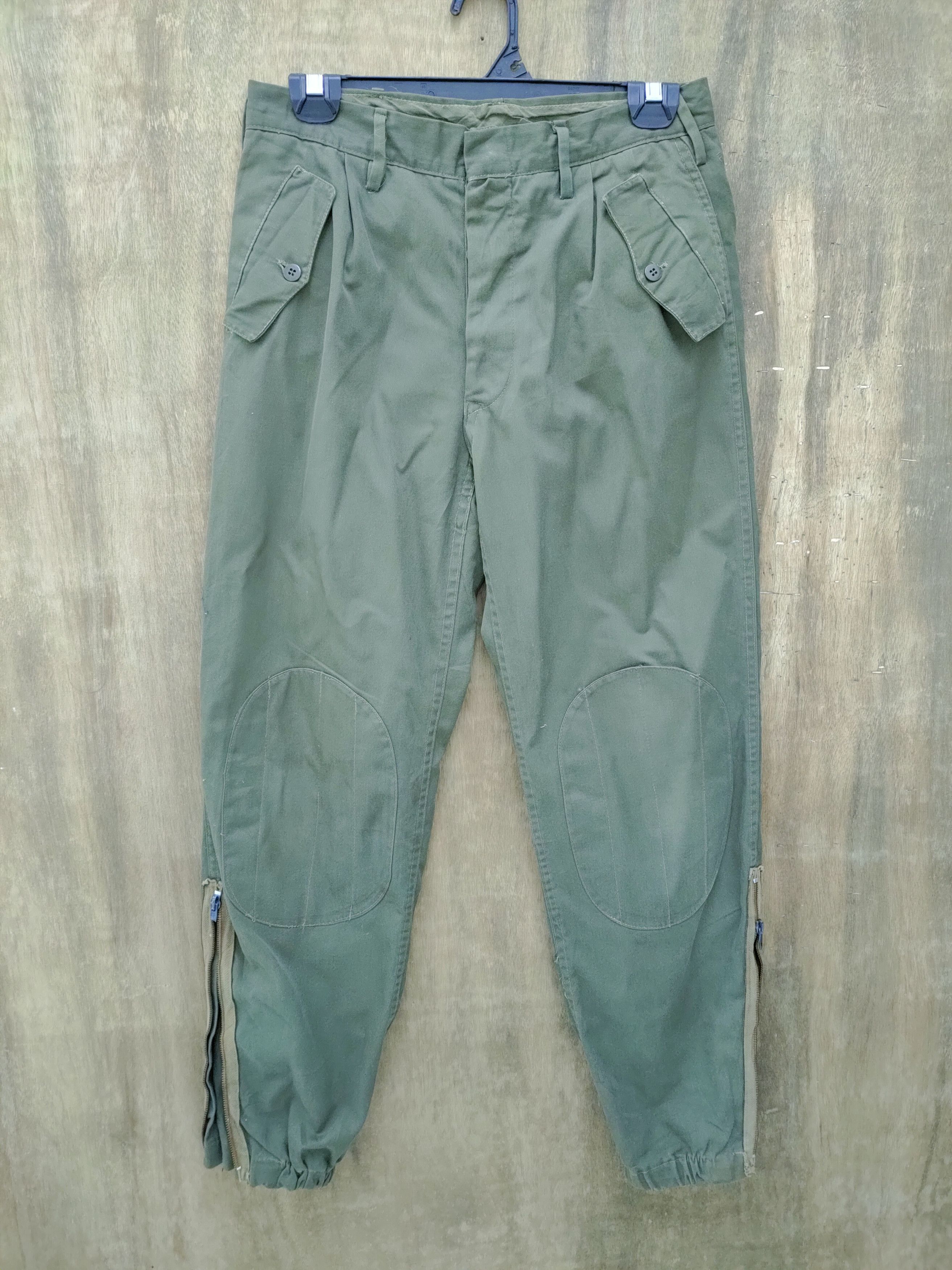 Japanese Brand JAPANESE BRAND CARGO PANTS ZIPPER LEG OPENING Size US 26 / EU 42 - 1 Thumbnail