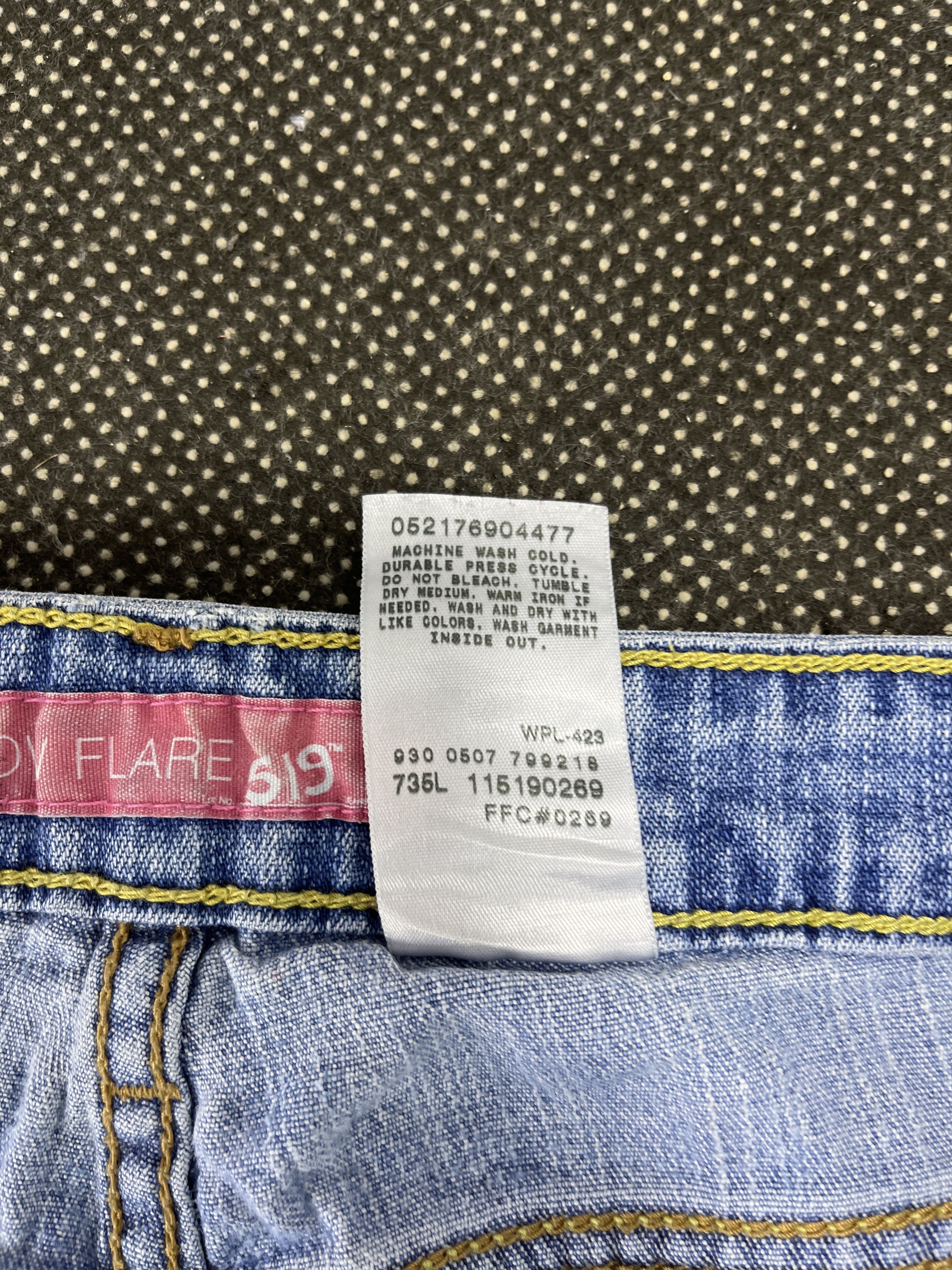 Levi's Vintage Levi's 519 Flare Jeans - JP030 Size 28" / US 6 / IT 42 - 7 Thumbnail