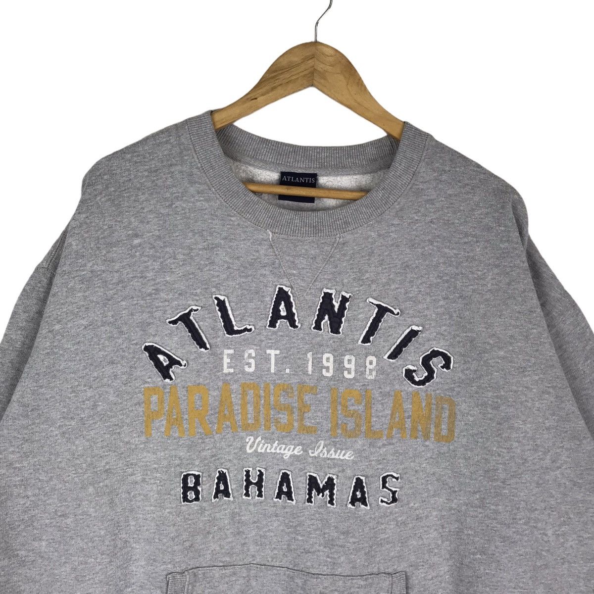 Vintage Vintage Atlantis Bahamas Spell Out Embroidery Sweatshirt Size US XXL / EU 58 / 5 - 2 Thumbnail