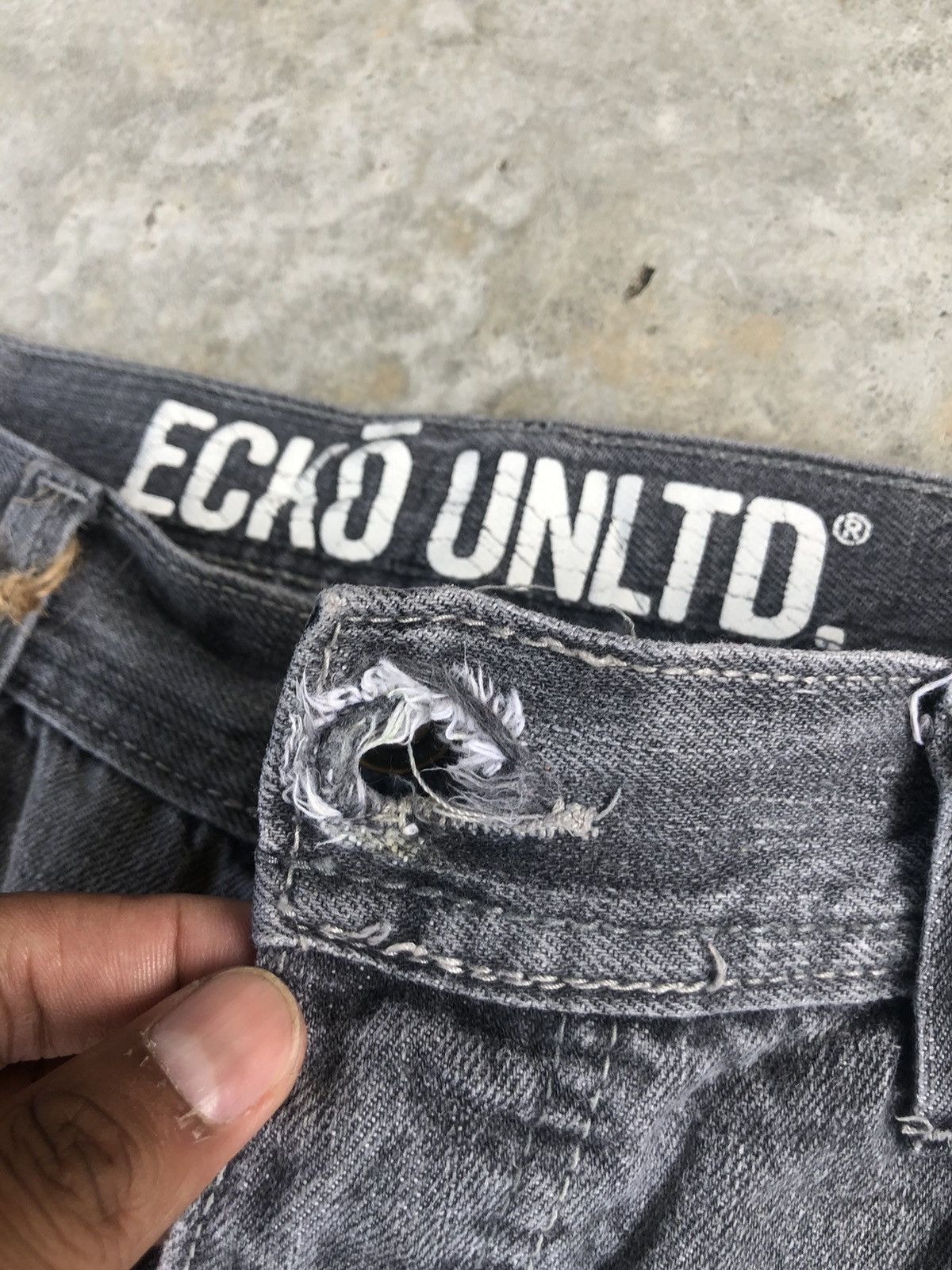 Ecko Unltd. Ecko Baggy Jeans hip hop Embroidered Jeans Skateboards Size US 37 - 18 Thumbnail