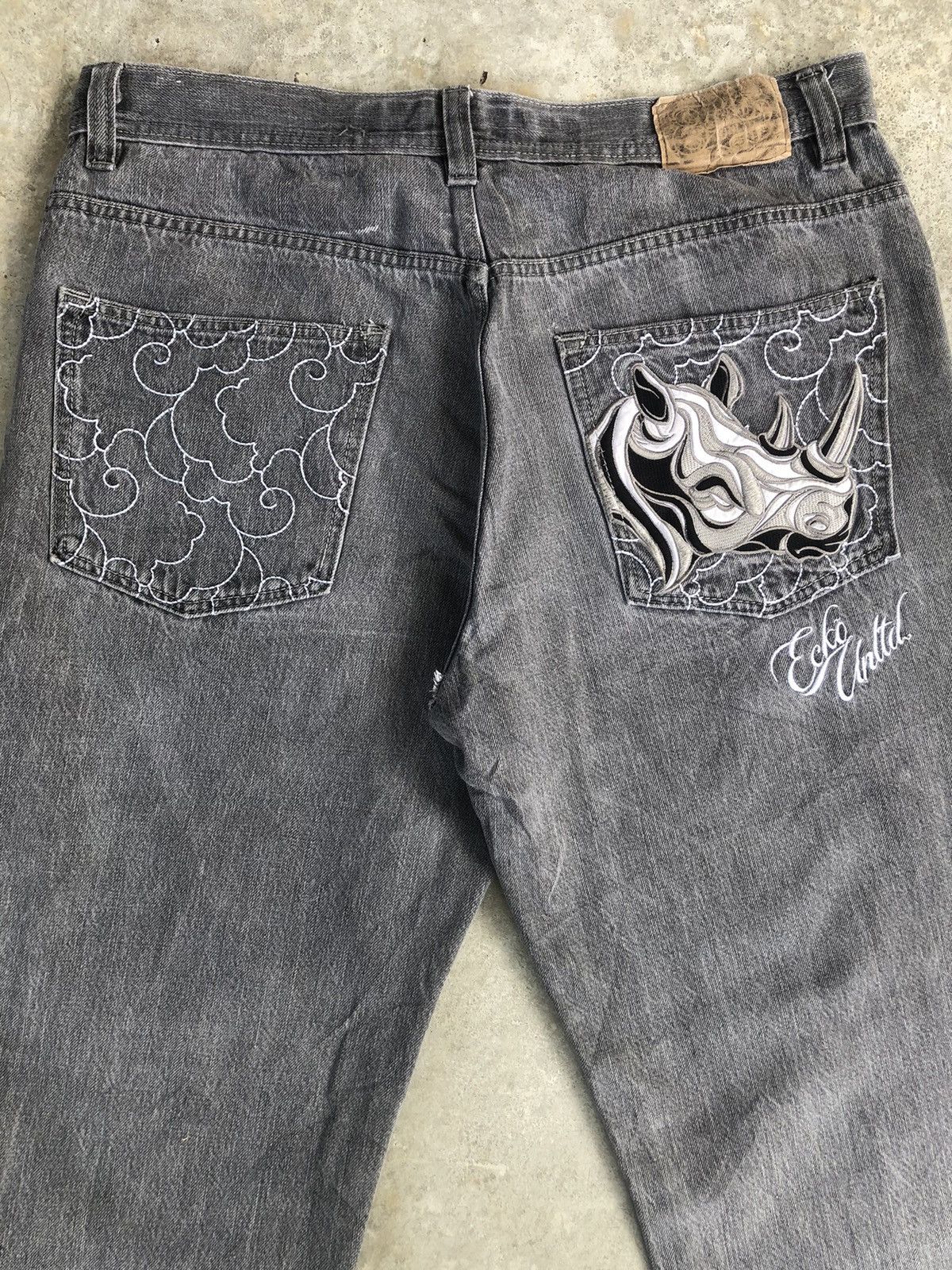 image of Ecko Unltd Ecko Baggy Jeans Hip Hop Embroidered Jeans Skateboards in Black, Men's (Size 37)