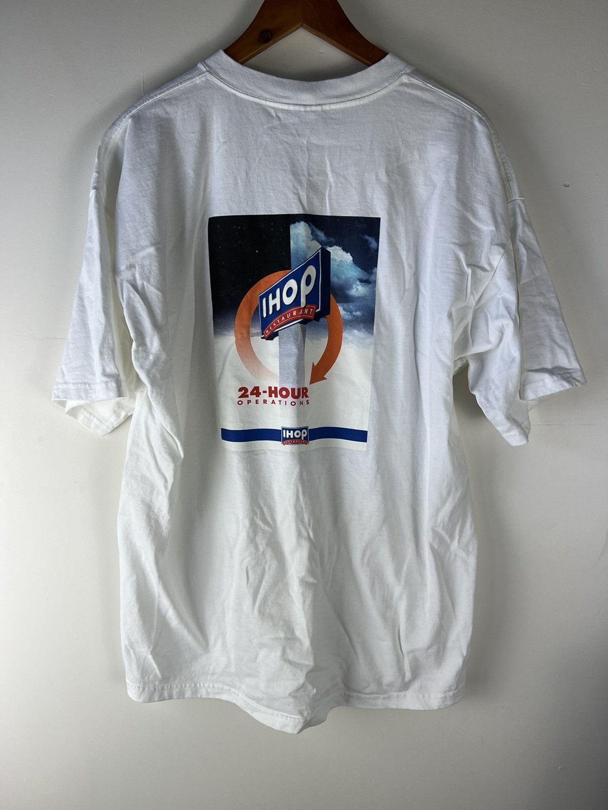 Vintage Vintage IHOP Restaurant Promo tee Size US XL / EU 56 / 4 - 1 Thumbnail