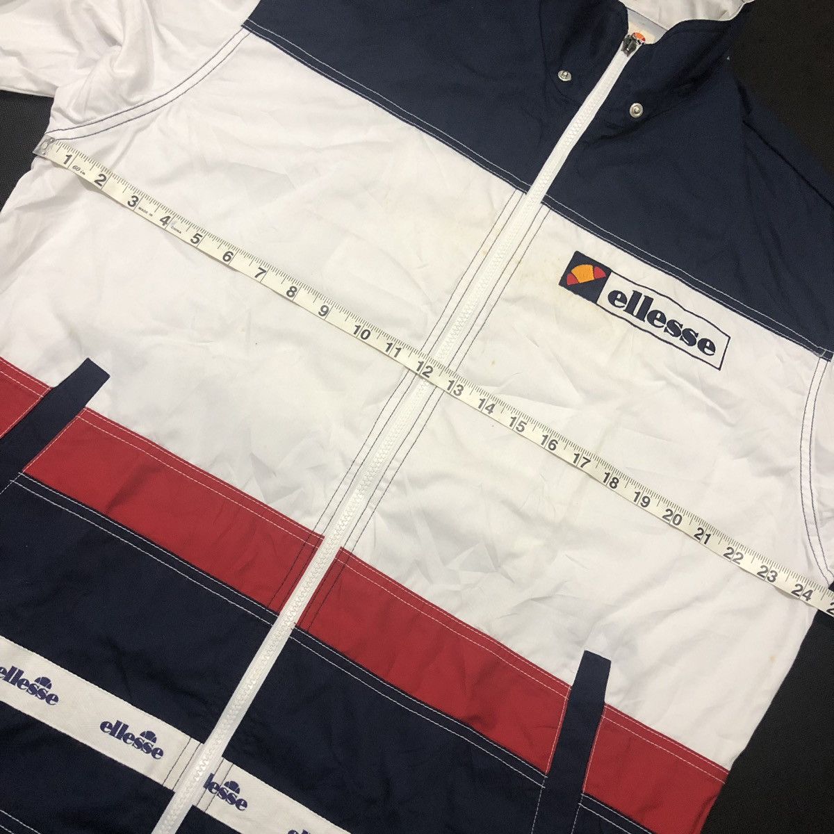 Ellesse Vintage Ellesse Italian Embroidery Big logo Size US M / EU 48-50 / 2 - 15 Thumbnail