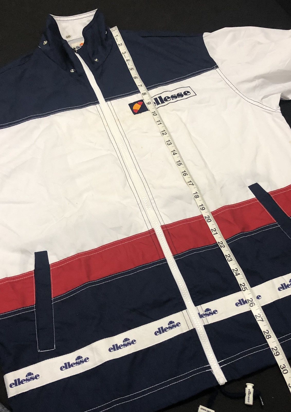 Ellesse Vintage Ellesse Italian Embroidery Big logo Size US M / EU 48-50 / 2 - 14 Thumbnail
