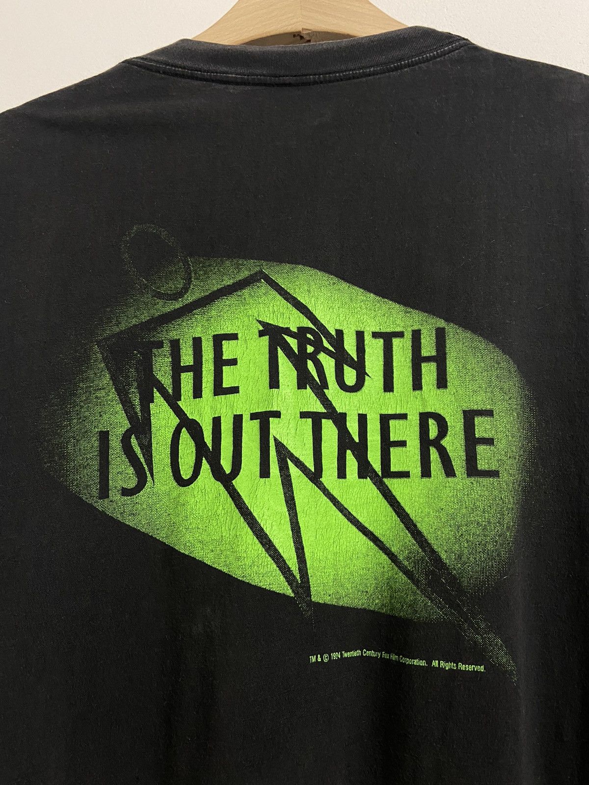 Vintage Vintage 1994 The X Files The Truth is out there Black Shirt Size US L / EU 52-54 / 3 - 14 Thumbnail