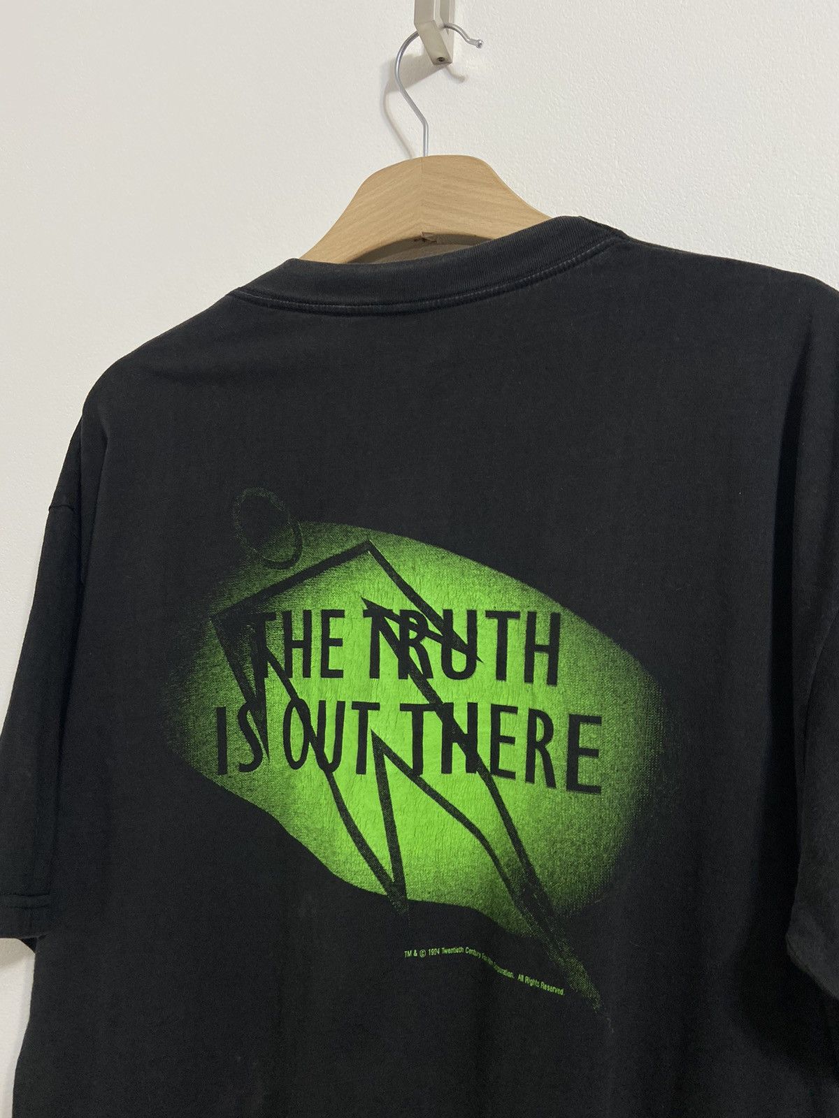 Vintage Vintage 1994 The X Files The Truth is out there Black Shirt Size US L / EU 52-54 / 3 - 12 Thumbnail
