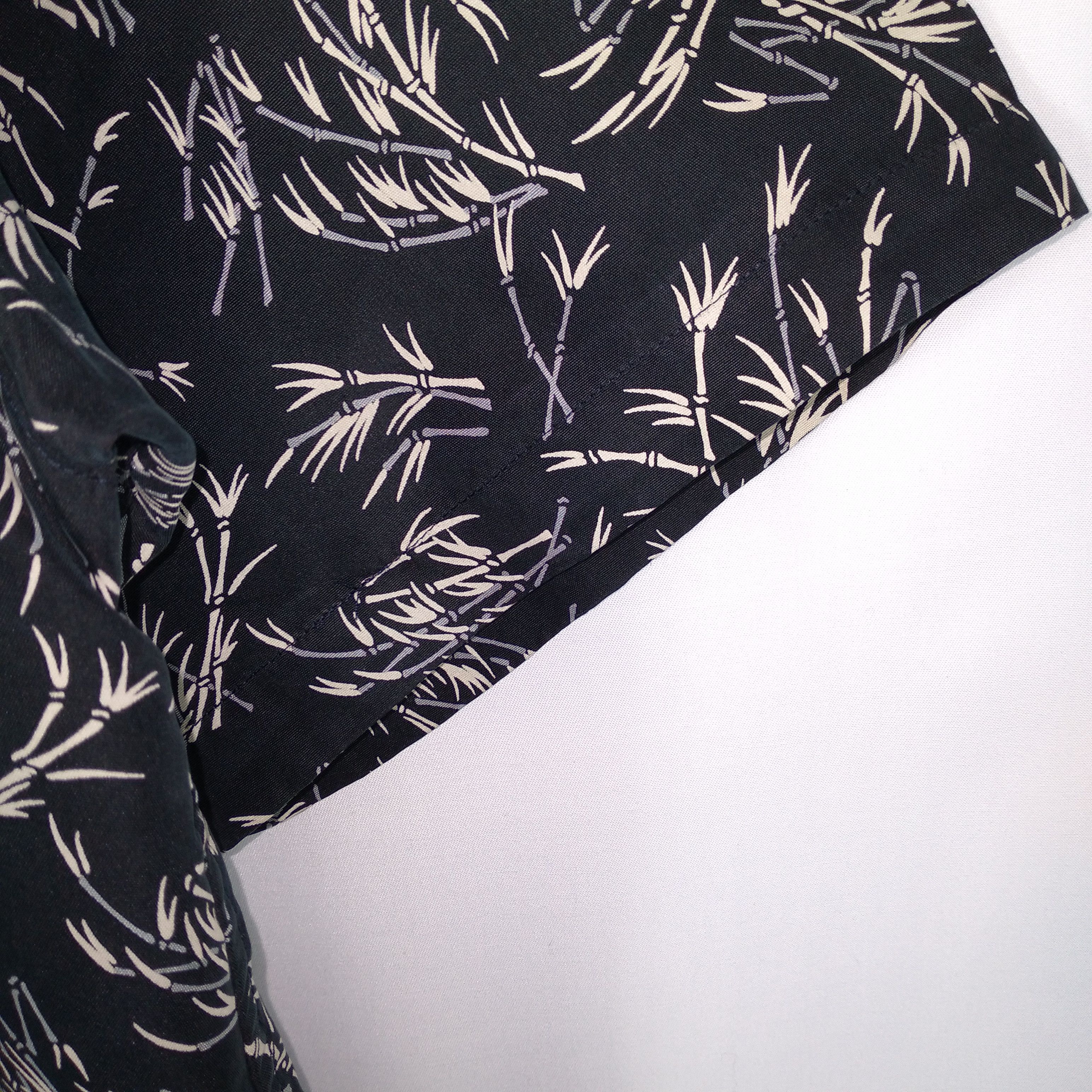 Arts & Science × Cutter & Buck × Vintage Vintage Fullprint Cutter And Buck Art Flower Button Shirt Size US L / EU 52-54 / 3 - 7 Thumbnail