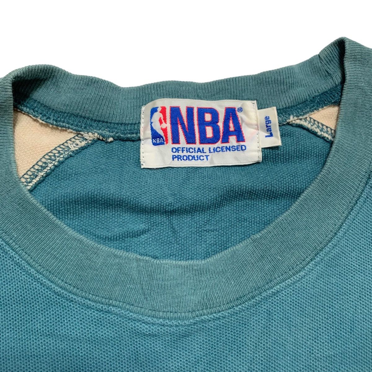 NBA Vintage NBA Charlotte Hornets Tshirt Size US M / EU 48-50 / 2 - 5 Thumbnail