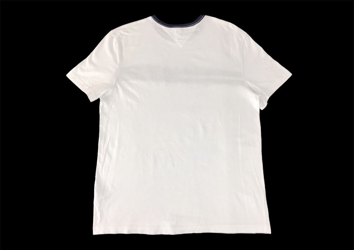 Tommy Hilfiger Vintage Tommy Hilfiger Embroidery Logo T-shirt Tee Printed Size US L / EU 52-54 / 3 - 2 Thumbnail