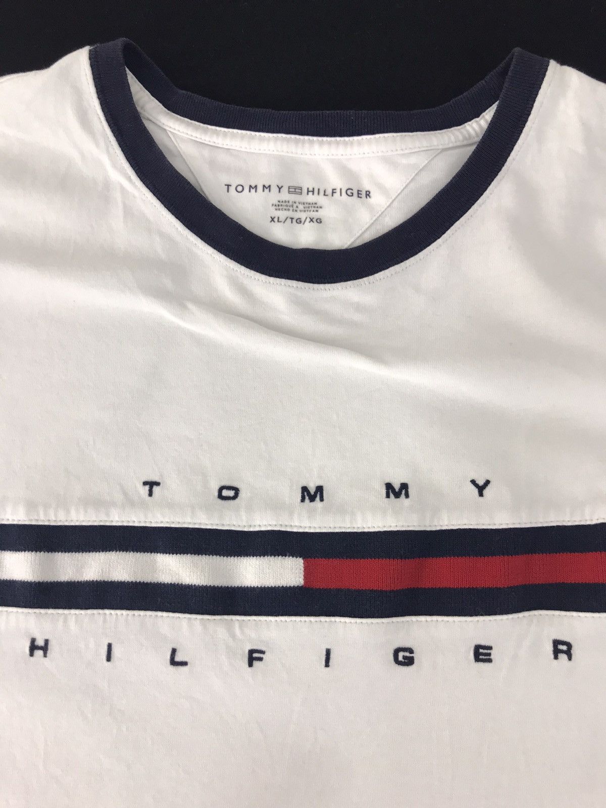 Tommy Hilfiger Vintage Tommy Hilfiger Embroidery Logo T-shirt Tee Printed Size US L / EU 52-54 / 3 - 3 Thumbnail
