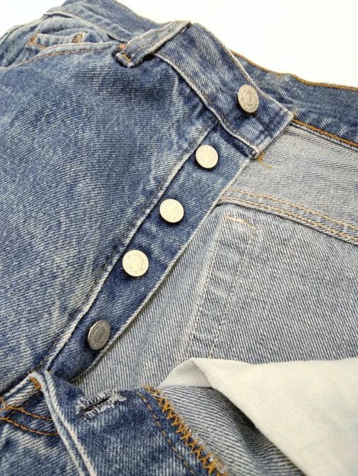 Levi's 80s Vintage Levi's 501 xx Made In USA Distressed Jeans 31x32 Size US 31 - 7 Thumbnail