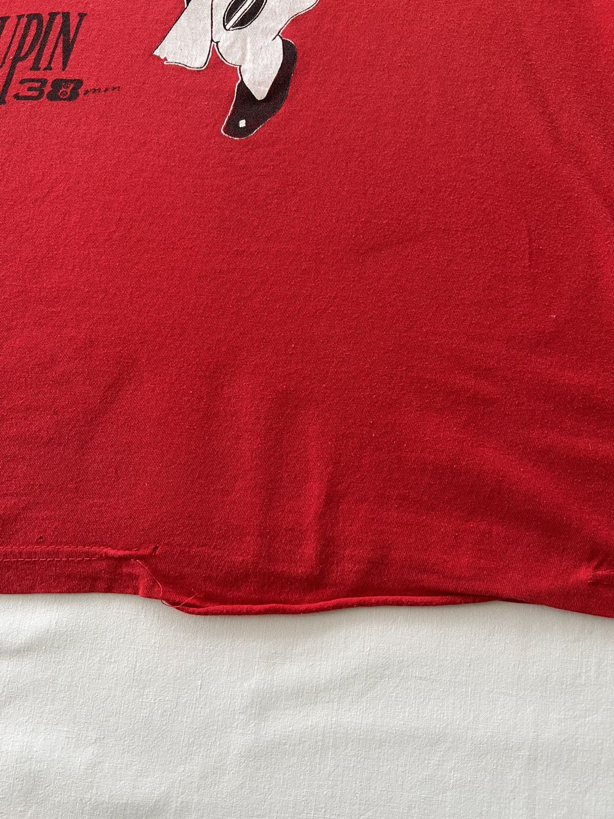 Anime Vintage 2000s Lupin 38mm Red Tee Size US M / EU 48-50 / 2 - 8 Thumbnail