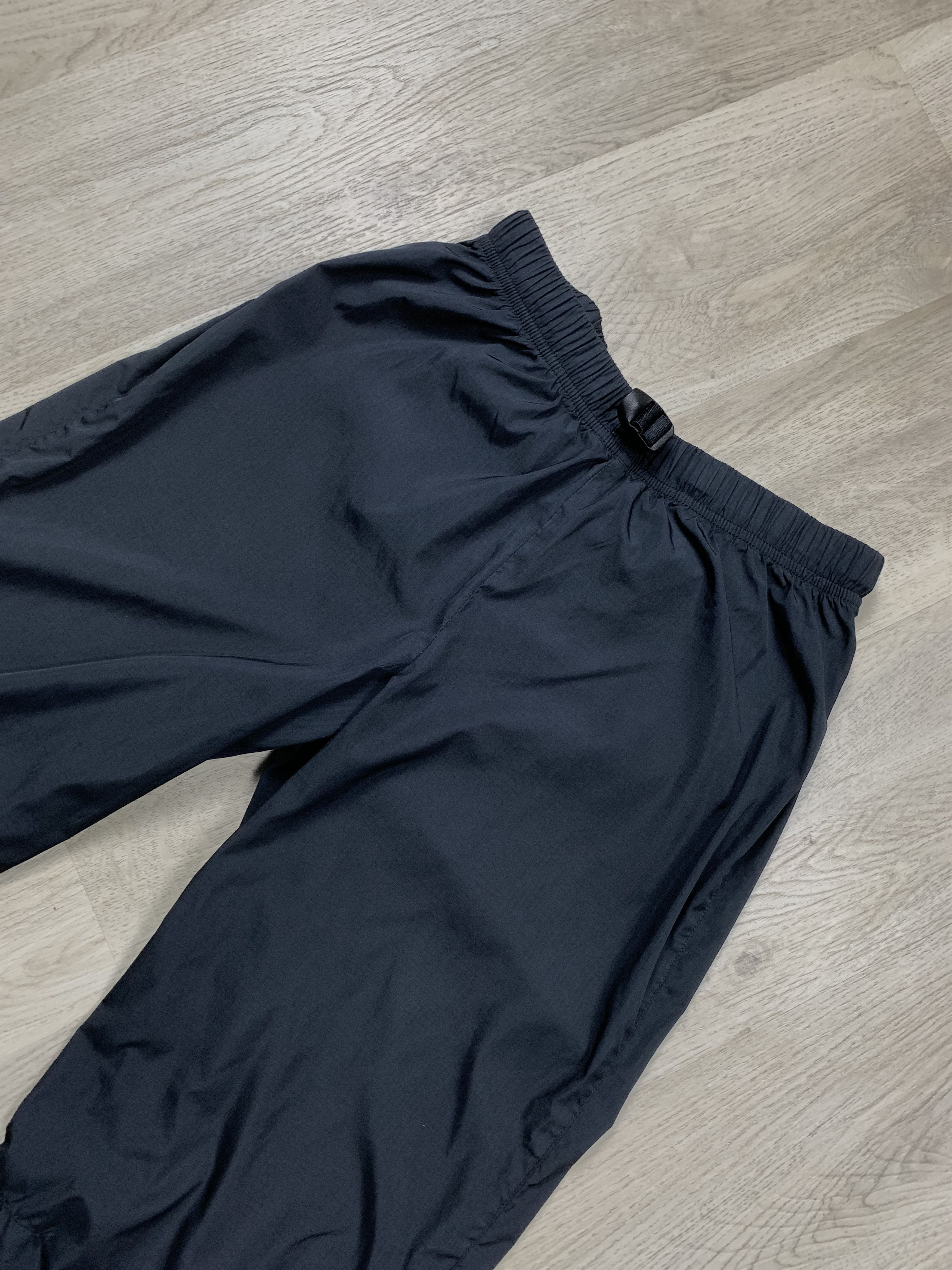 Nike ACG Nike ACG Vintage Mens Nylon Pants Drill style Gorpcore Size US 32 / EU 48 - 2 Thumbnail