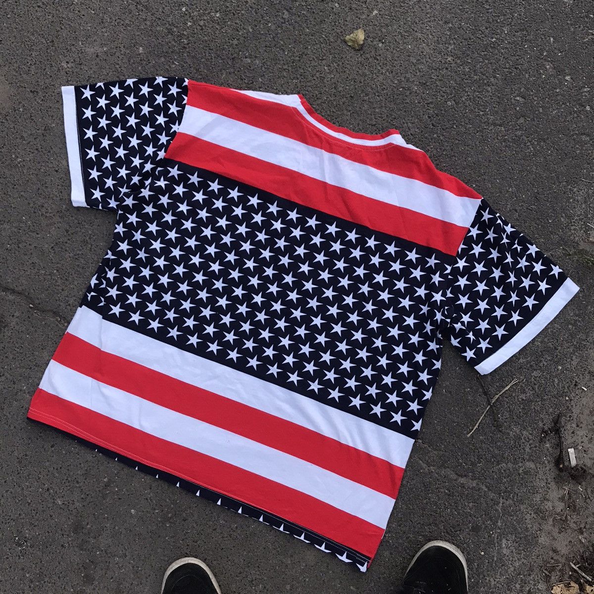 Vintage Vintage American Flag Overall Print t shirt Size US XL / EU 56 / 4 - 2 Thumbnail