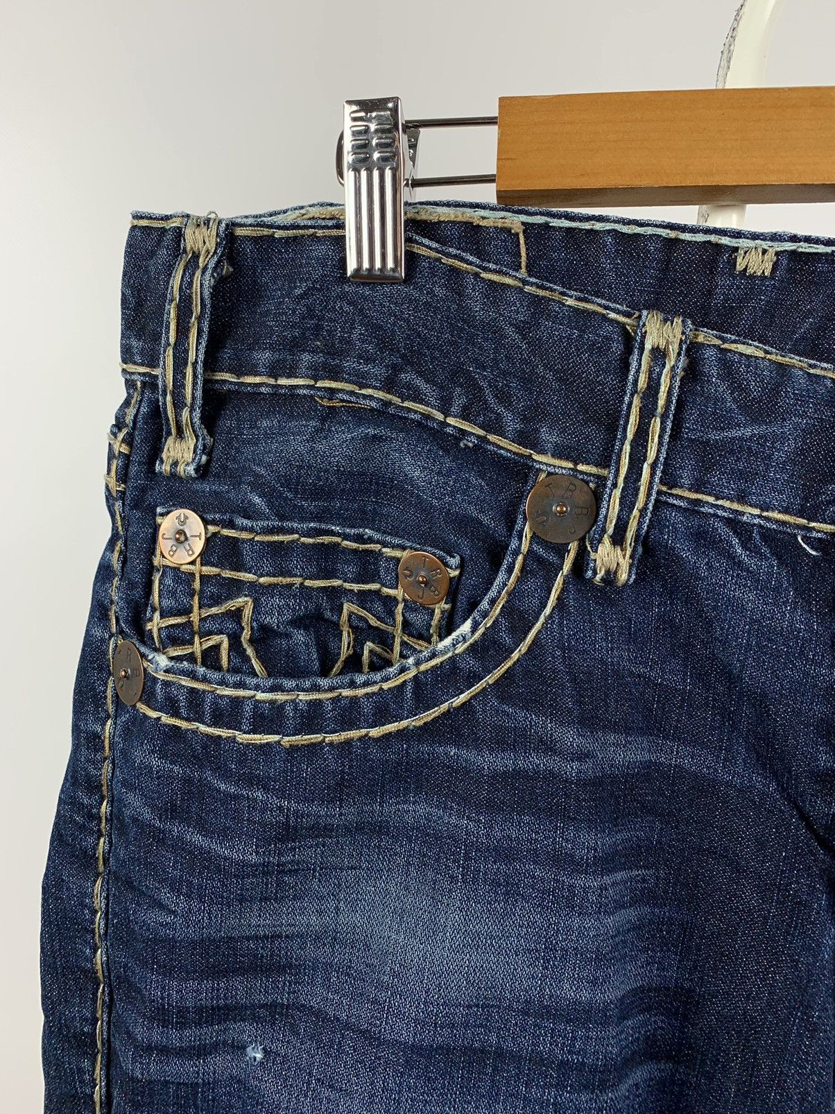 True Religion Vintage True Religion Distressed Navy Blue Denim Jeans Pants Size US 33 - 16 Thumbnail