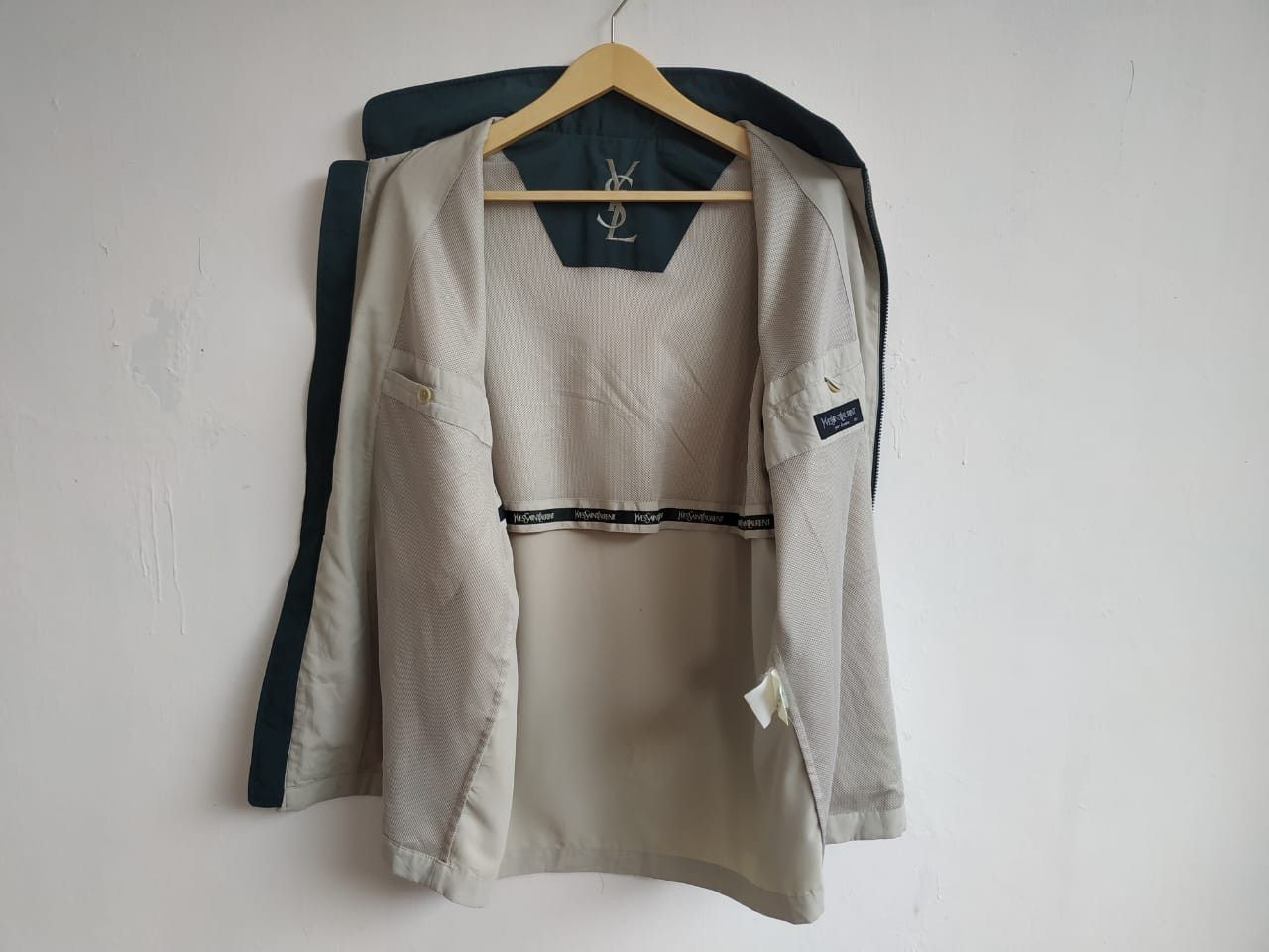 Vintage × Yves Saint Laurent Fit M to L, Yves Saint Laurent Oversize Jacket Size US M / EU 48-50 / 2 - 4 Thumbnail