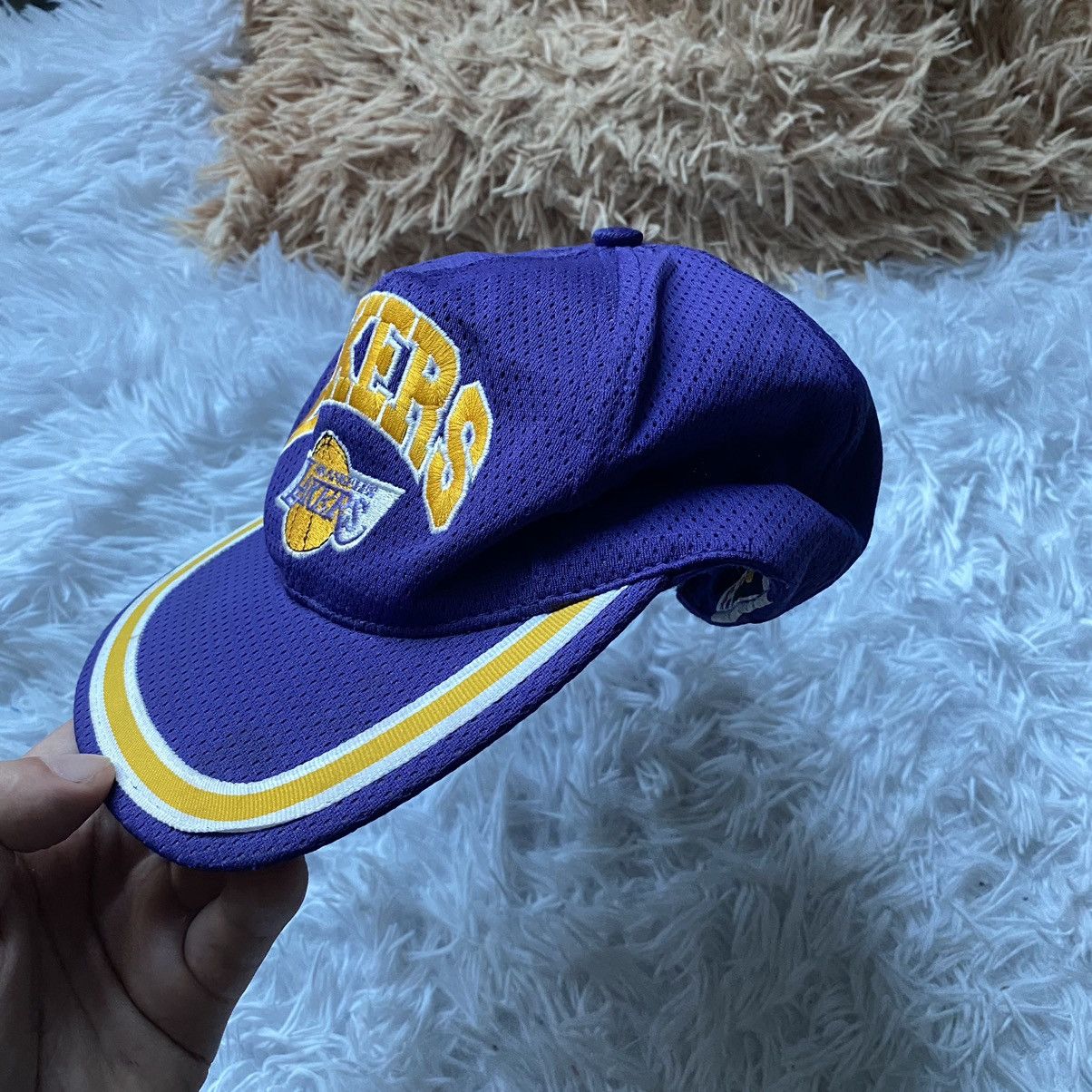 NBA Vintage Lakers Drew Person Motion Snap Back Hat Size ONE SIZE - 4 Thumbnail