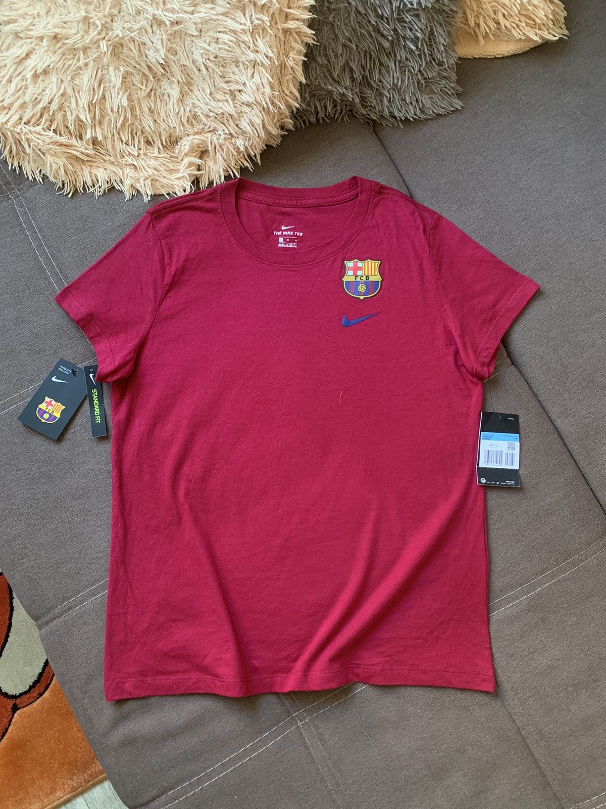 Nike Women's FC Barcelona 2020 Away Kit Tee t-shirt ladies Size M / US 6-8 / IT 42-44 - 1 Thumbnail