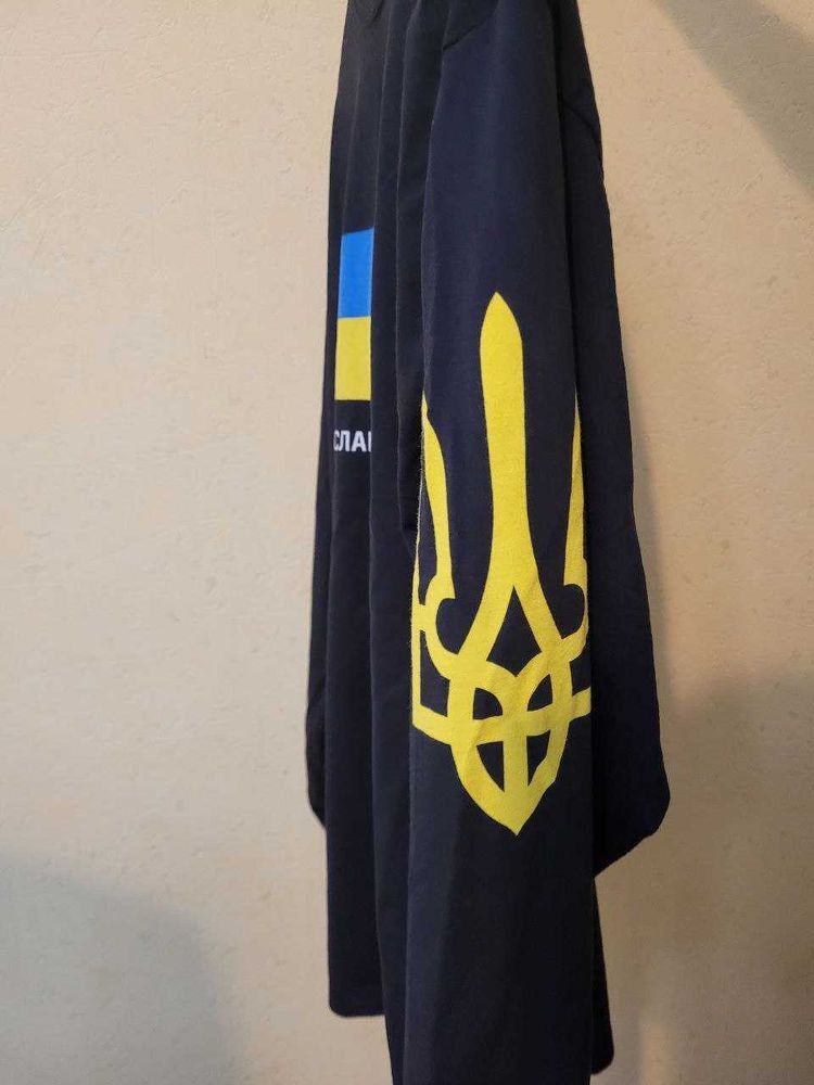 Balenciaga *New* Unique Balenciaga Longsleeve Slava Ukraini (Brand-New) Size US M / EU 48-50 / 2 - 4 Thumbnail