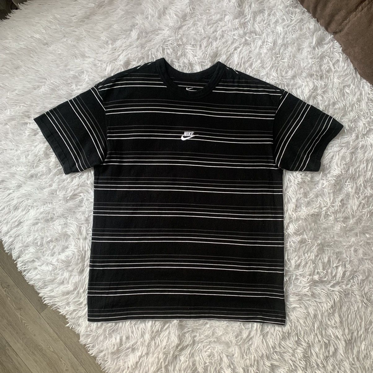 Nike Vintage Nike Y2K Center Swoosh Striped Tee Size US M / EU 48-50 / 2 - 1 Thumbnail