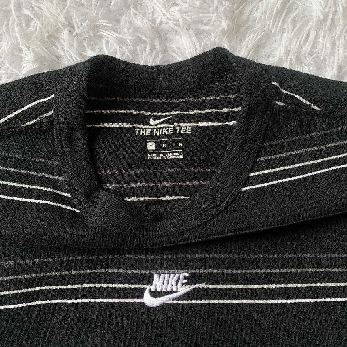 Nike Vintage Nike Y2K Center Swoosh Striped Tee Size US M / EU 48-50 / 2 - 4 Thumbnail