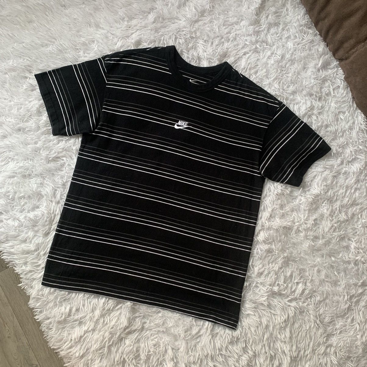 Nike Vintage Nike Y2K Center Swoosh Striped Tee Size US M / EU 48-50 / 2 - 2 Thumbnail