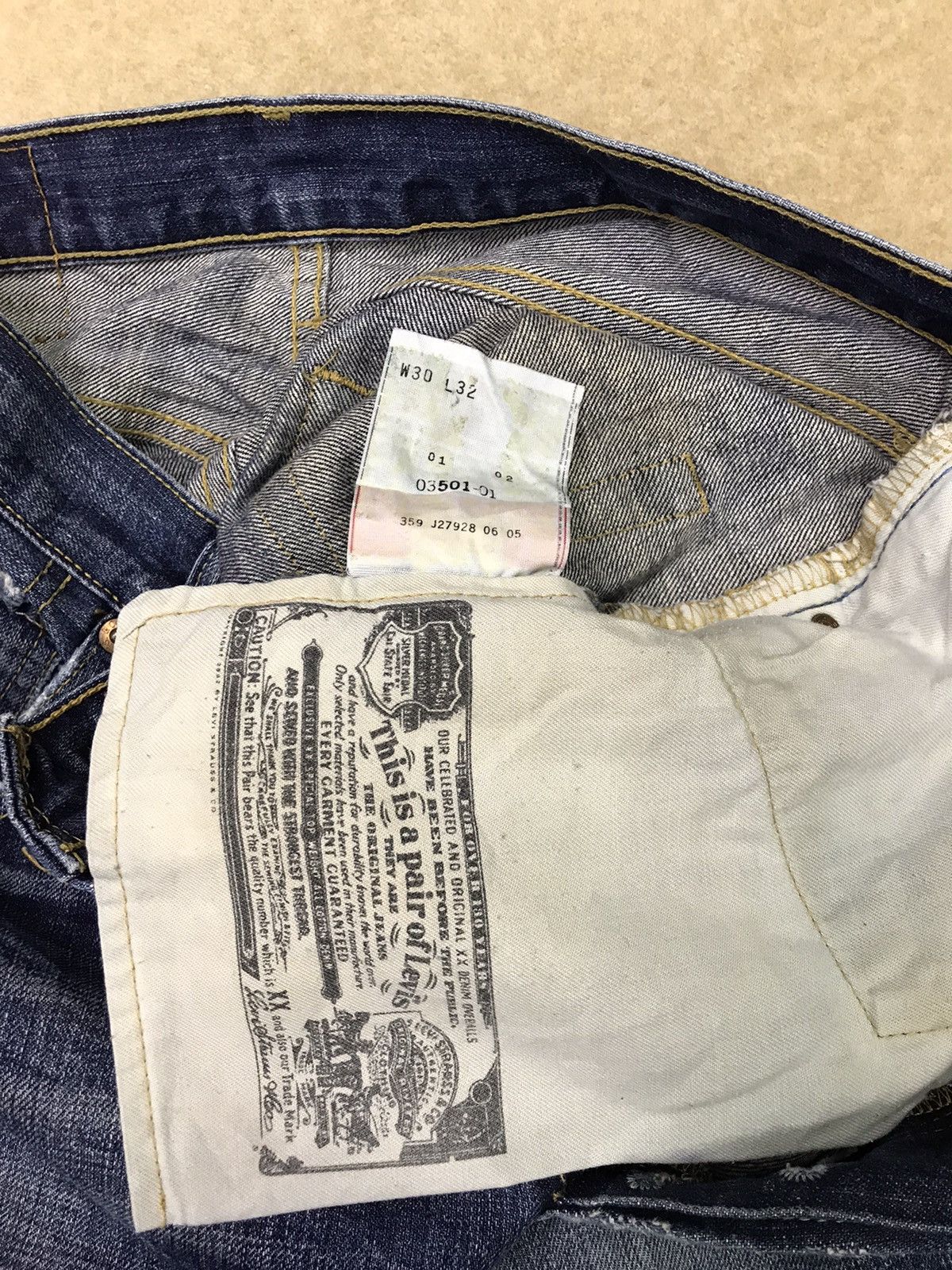 Levi's Vintage Clothing × Vintage Distressed Levi’s 501 Size 30x32 Size US 30 / EU 46 - 11 Thumbnail