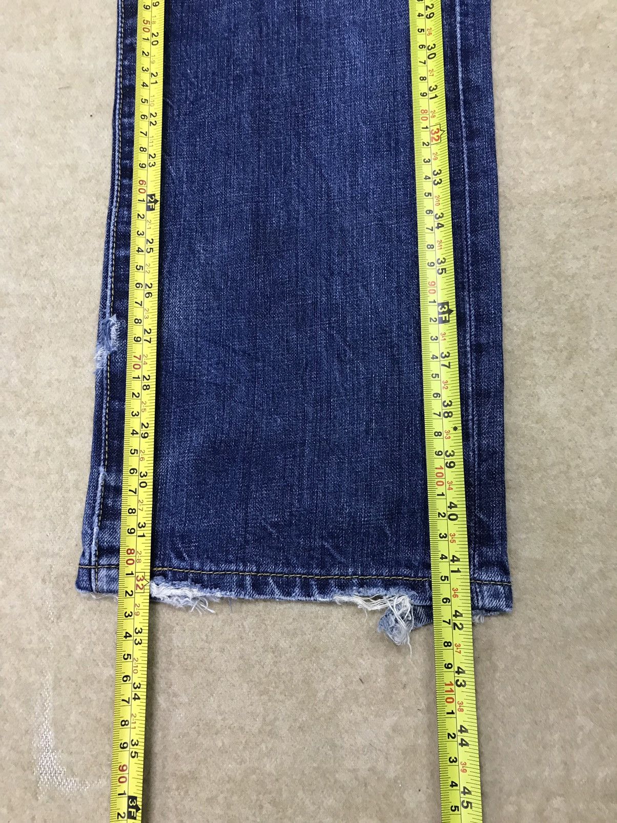 Levi's Vintage Clothing × Vintage Distressed Levi’s 501 Size 30x32 Size US 30 / EU 46 - 15 Thumbnail