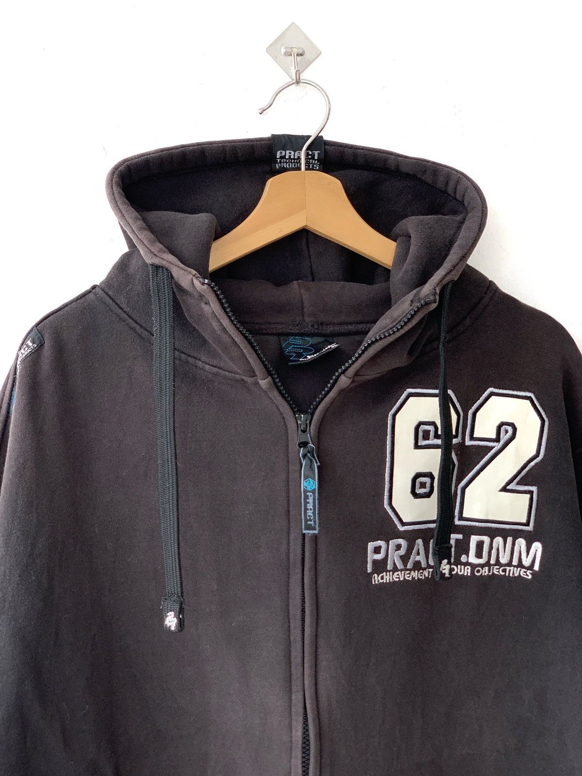 Rap Tees × Vintage Vintage Pract Technical Products 62 Patch Embroidered Hoodie Size US XL / EU 56 / 4 - 3 Thumbnail