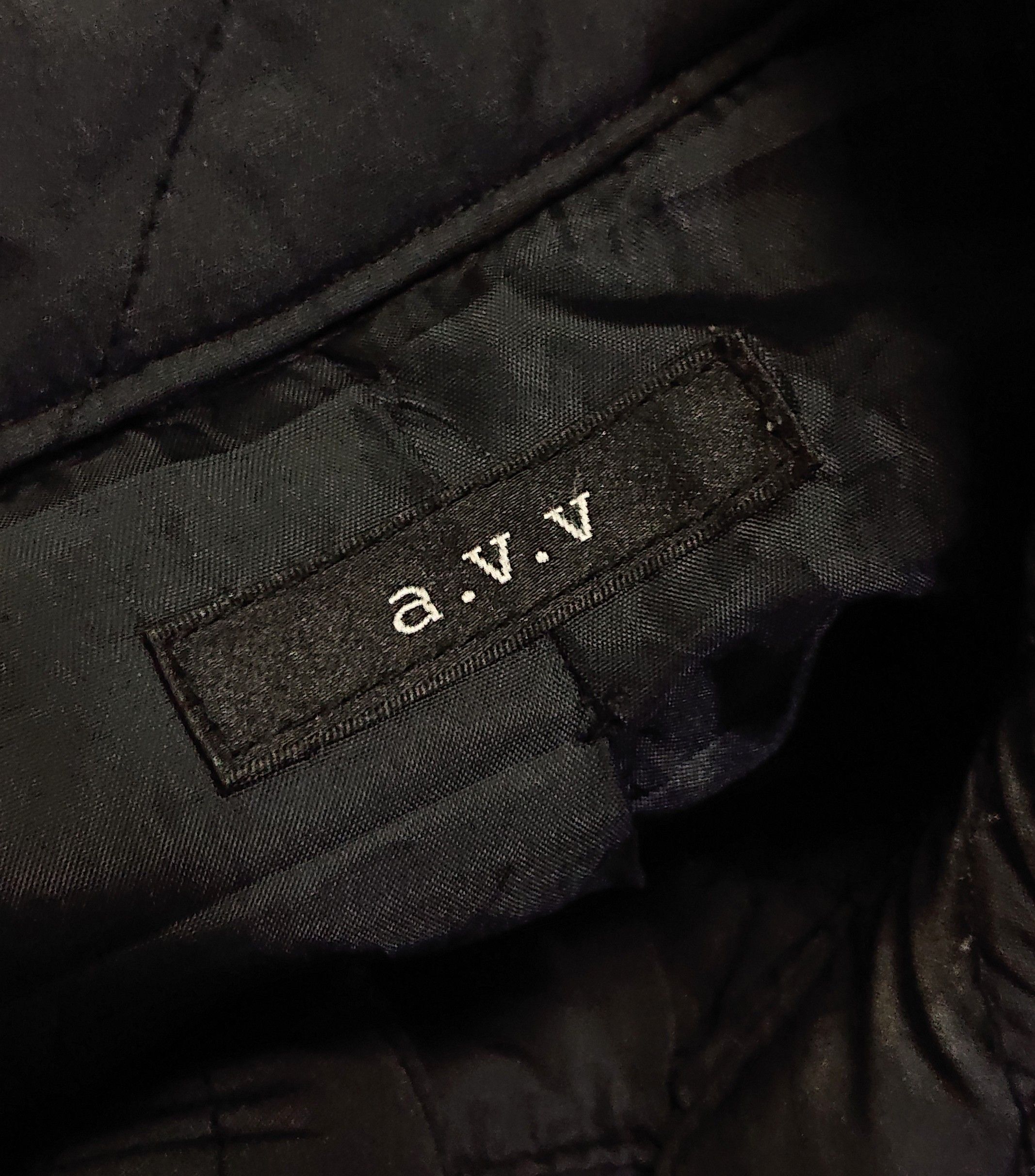 Japanese Brand VINTAGE 90S AVANT GARDE X MICHEL KLEIN PUFFER JACKET Size US L / EU 52-54 / 3 - 4 Thumbnail