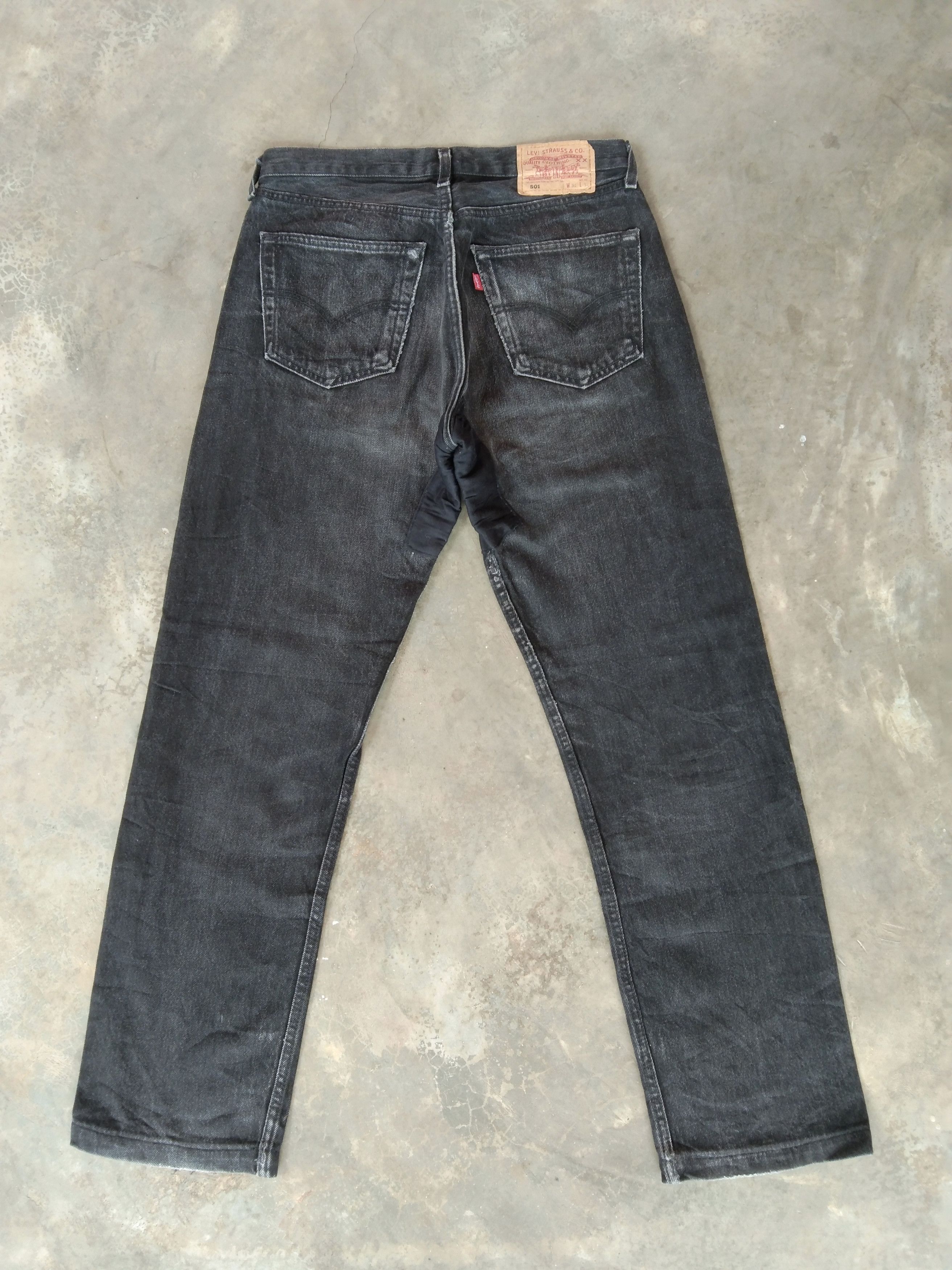 Levi's 90s Vintage Levi's 501 Black Distressed Jeans 31x29 Size US 31 - 2 Thumbnail