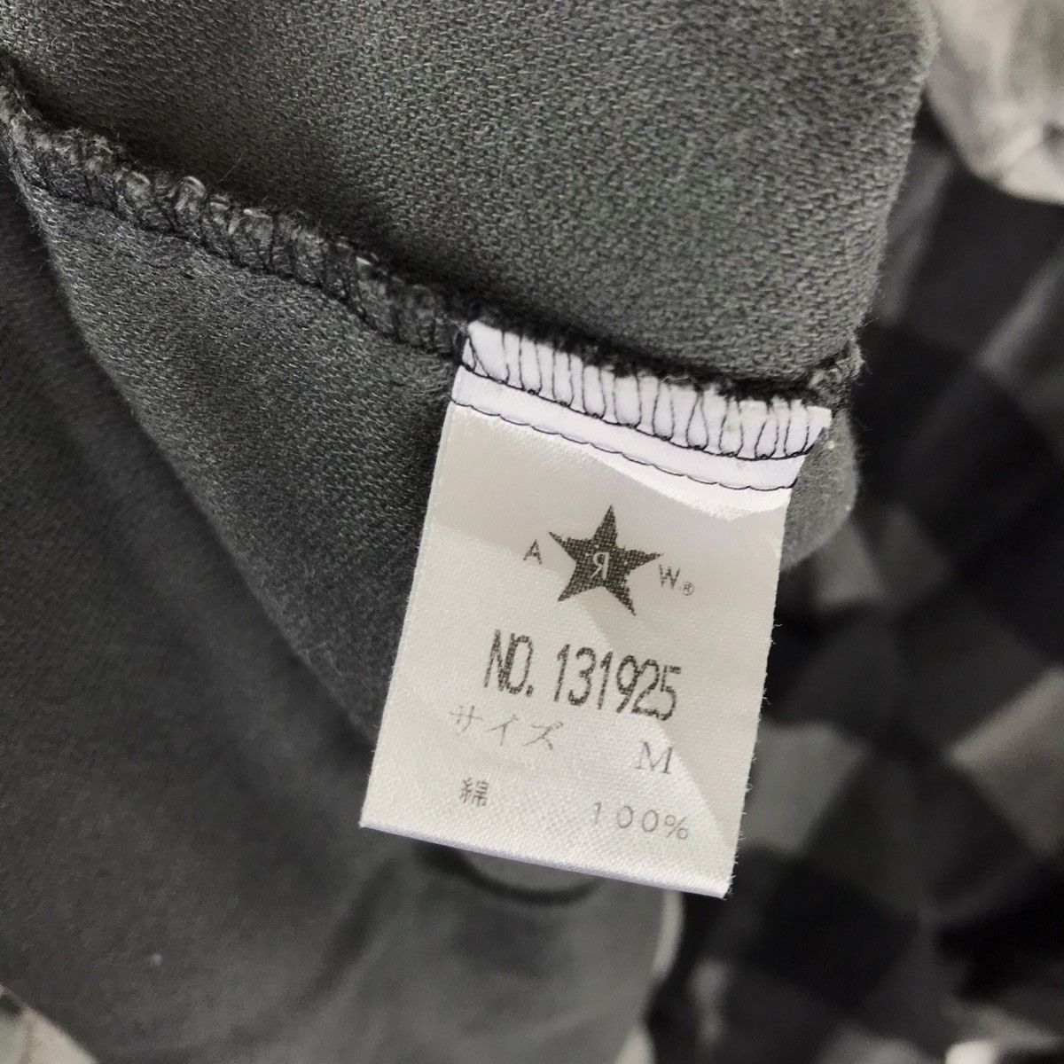 Japanese Brand Japanese Brand A.R.W Checkered Board Buttond Down Hoodie Size US M / EU 48-50 / 2 - 4 Thumbnail