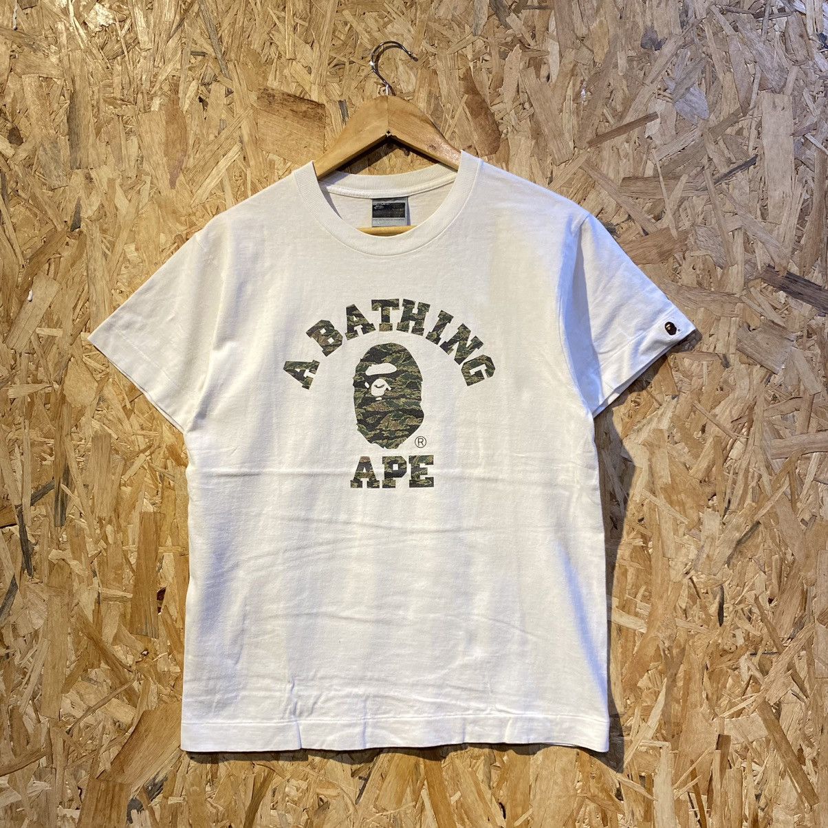 Bape × Vintage Tiger Camo College Tee Size US M / EU 48-50 / 2 - 1 Thumbnail