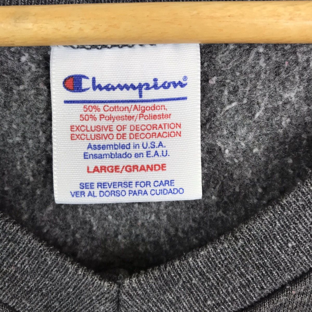 Champion Vintage Champion Vneck Sweatshirt Size US L / EU 52-54 / 3 - 4 Thumbnail