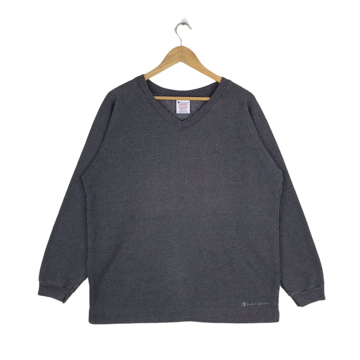 Champion Vintage Champion Vneck Sweatshirt Size US L / EU 52-54 / 3 - 1 Thumbnail