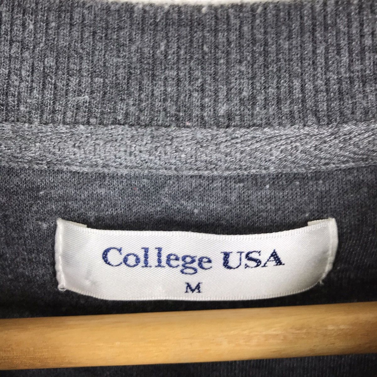 Vintage Vintage University of Michigan Long Sleeve Shirt Jumper Size US M / EU 48-50 / 2 - 5 Thumbnail
