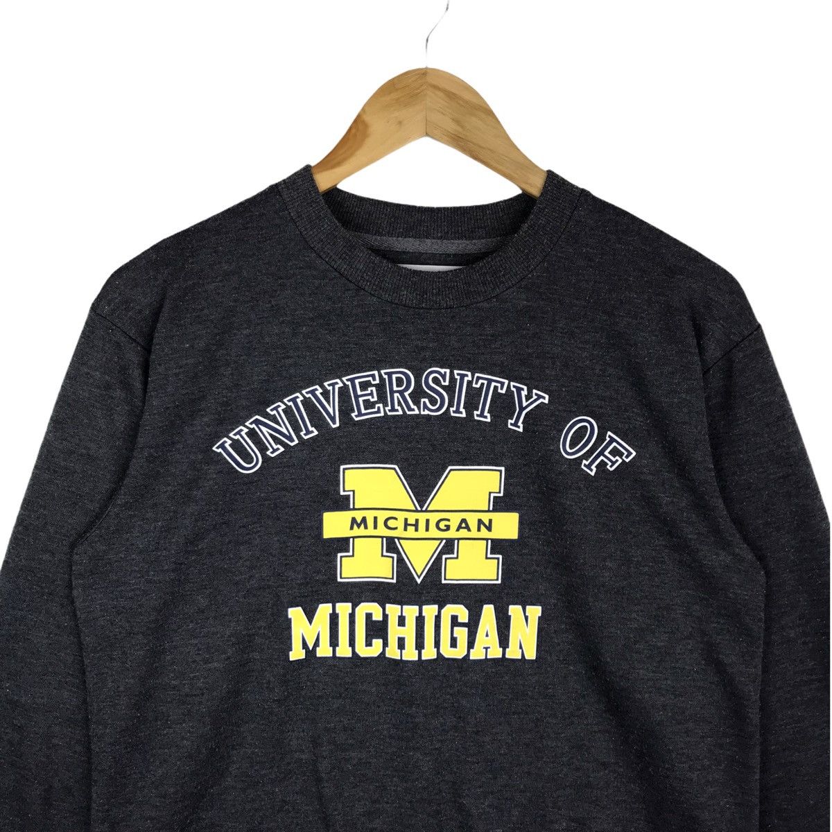 Vintage Vintage University of Michigan Long Sleeve Shirt Jumper Size US M / EU 48-50 / 2 - 2 Thumbnail