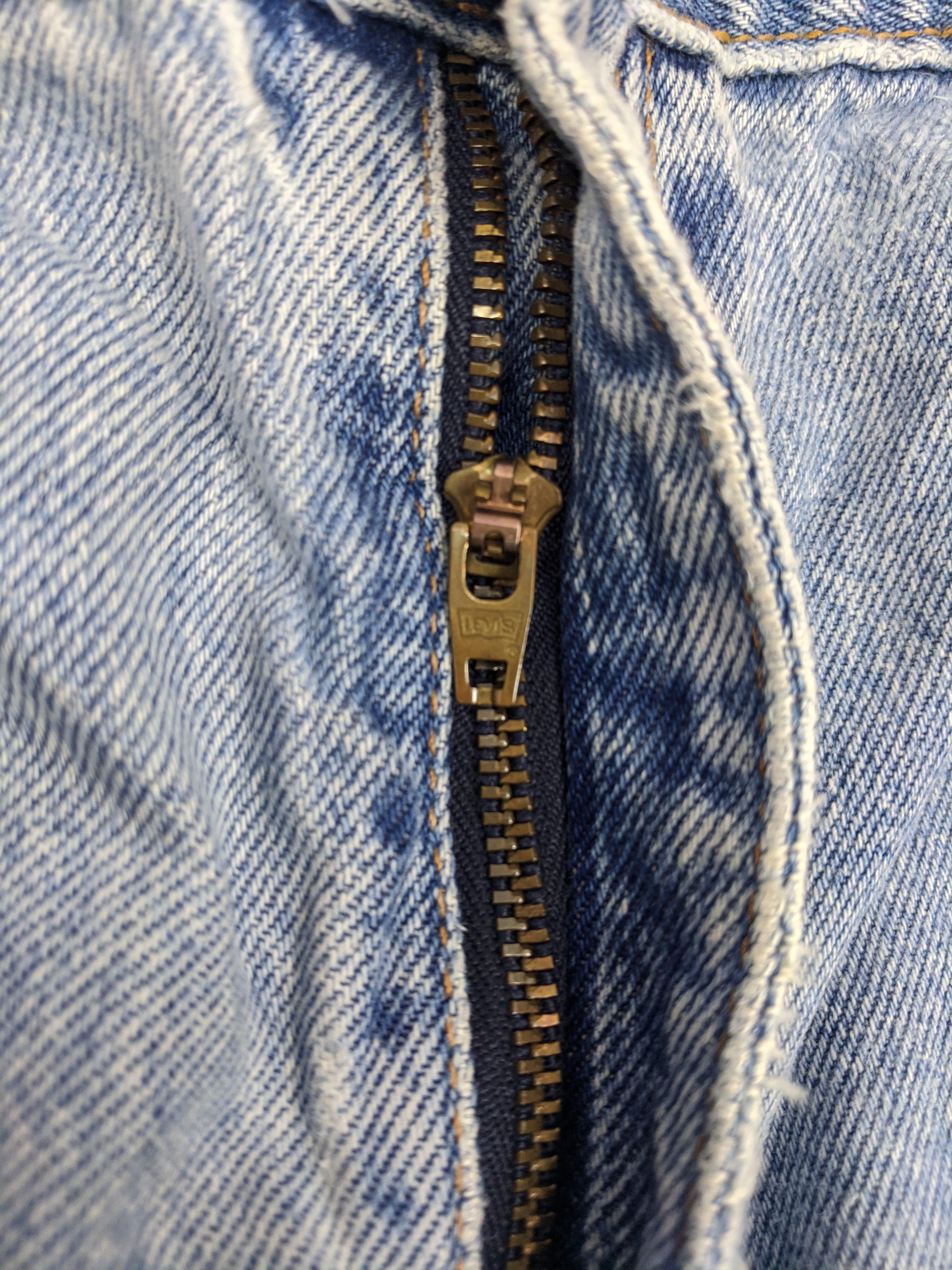 Levi's Vintage Levis 550 Jeans DP0642 Size US 31 - 11 Thumbnail