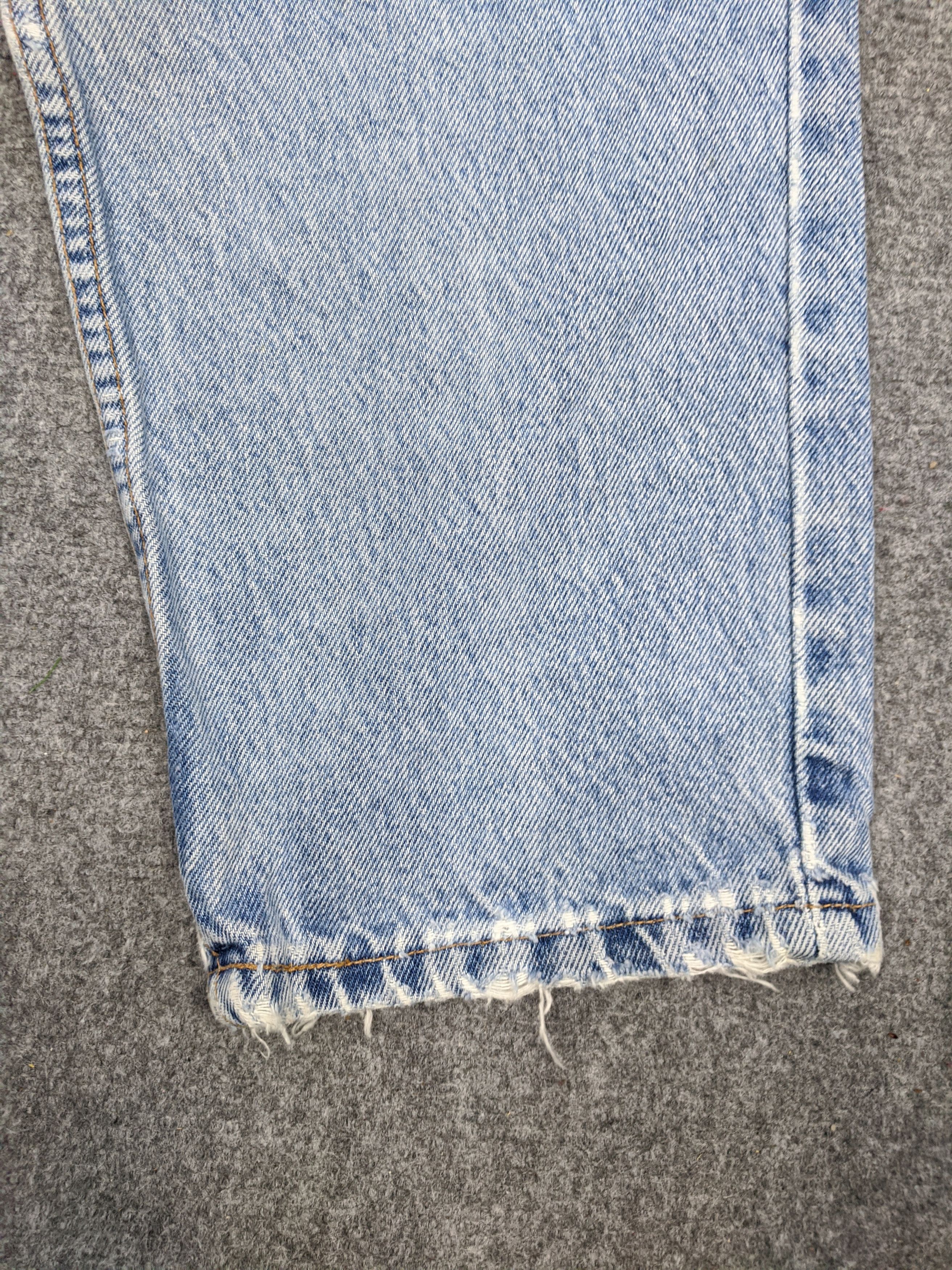 Levi's Vintage Levis 550 Jeans DP0642 Size US 31 - 14 Thumbnail