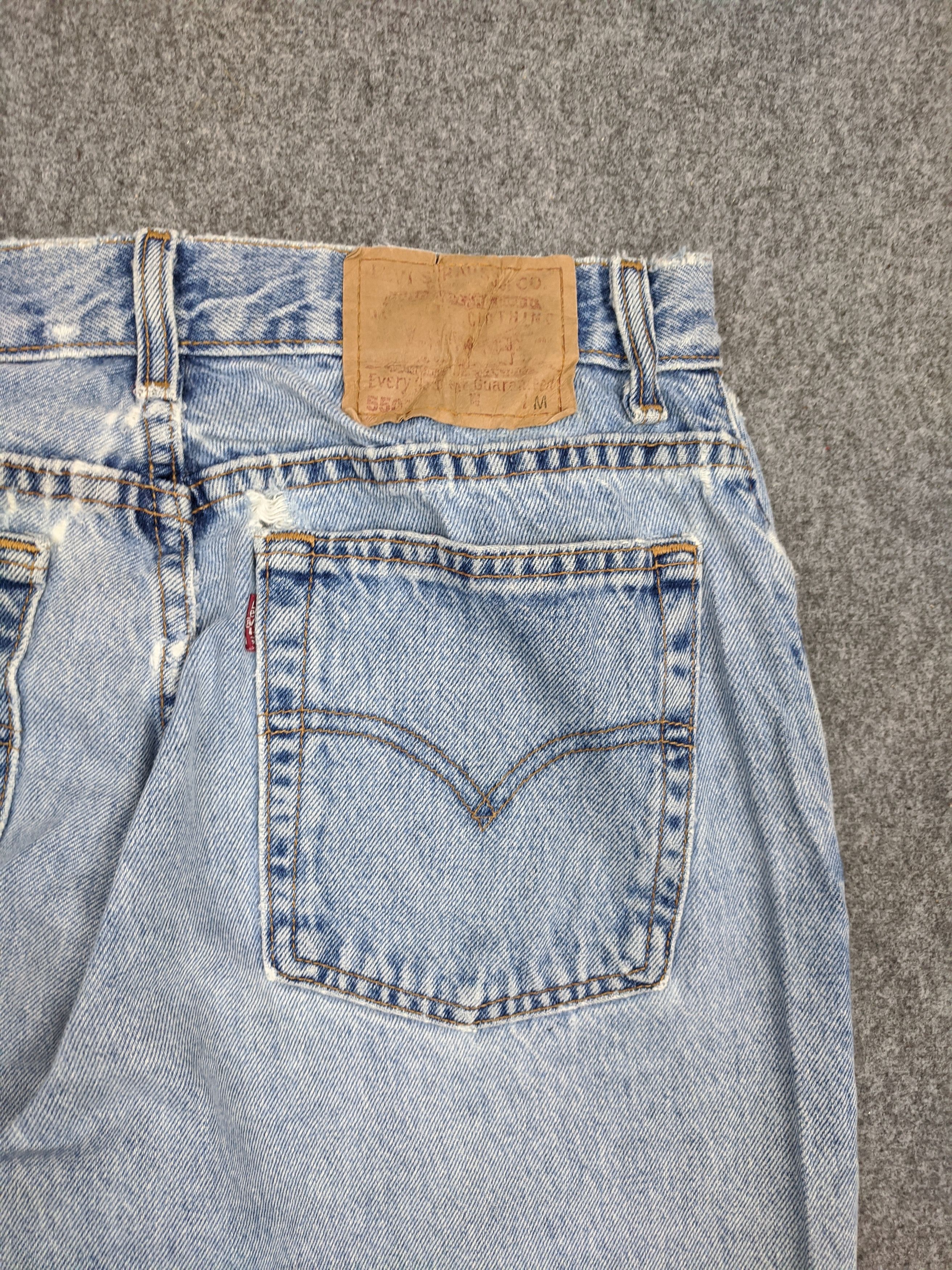 Levi's Vintage Levis 550 Jeans DP0642 Size US 31 - 15 Thumbnail