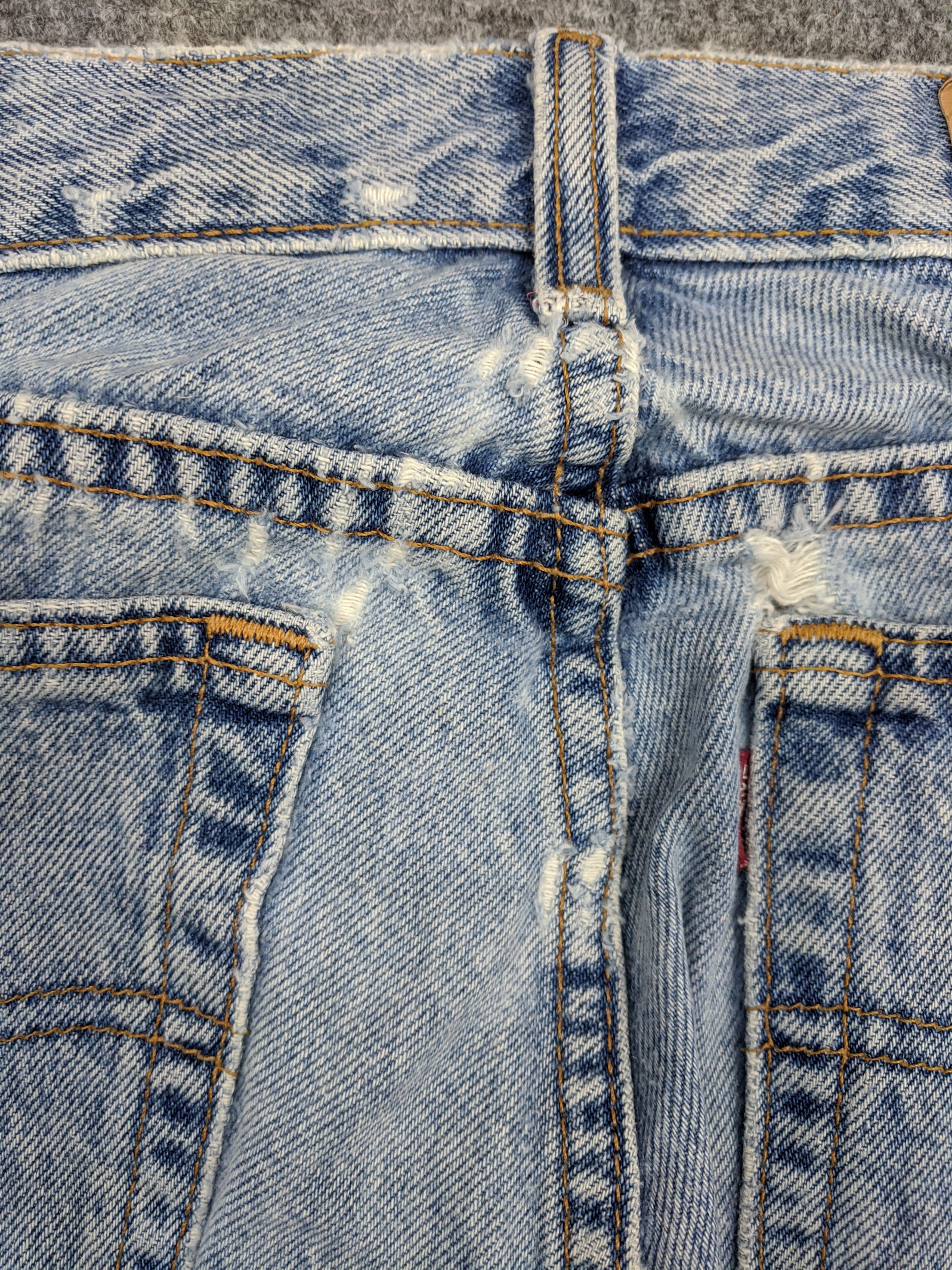 Levi's Vintage Levis 550 Jeans DP0642 Size US 31 - 16 Thumbnail