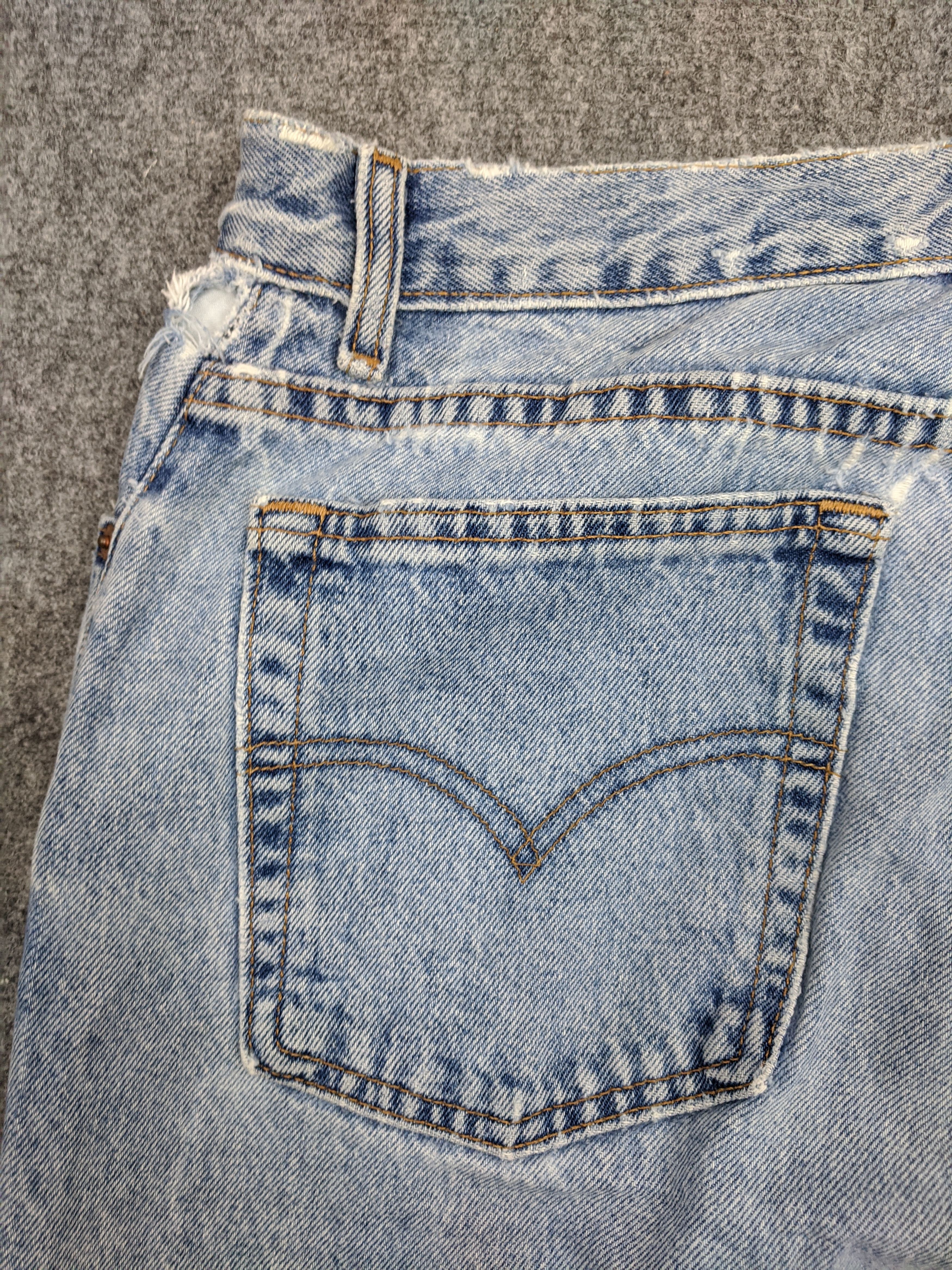 Levi's Vintage Levis 550 Jeans DP0642 Size US 31 - 17 Thumbnail