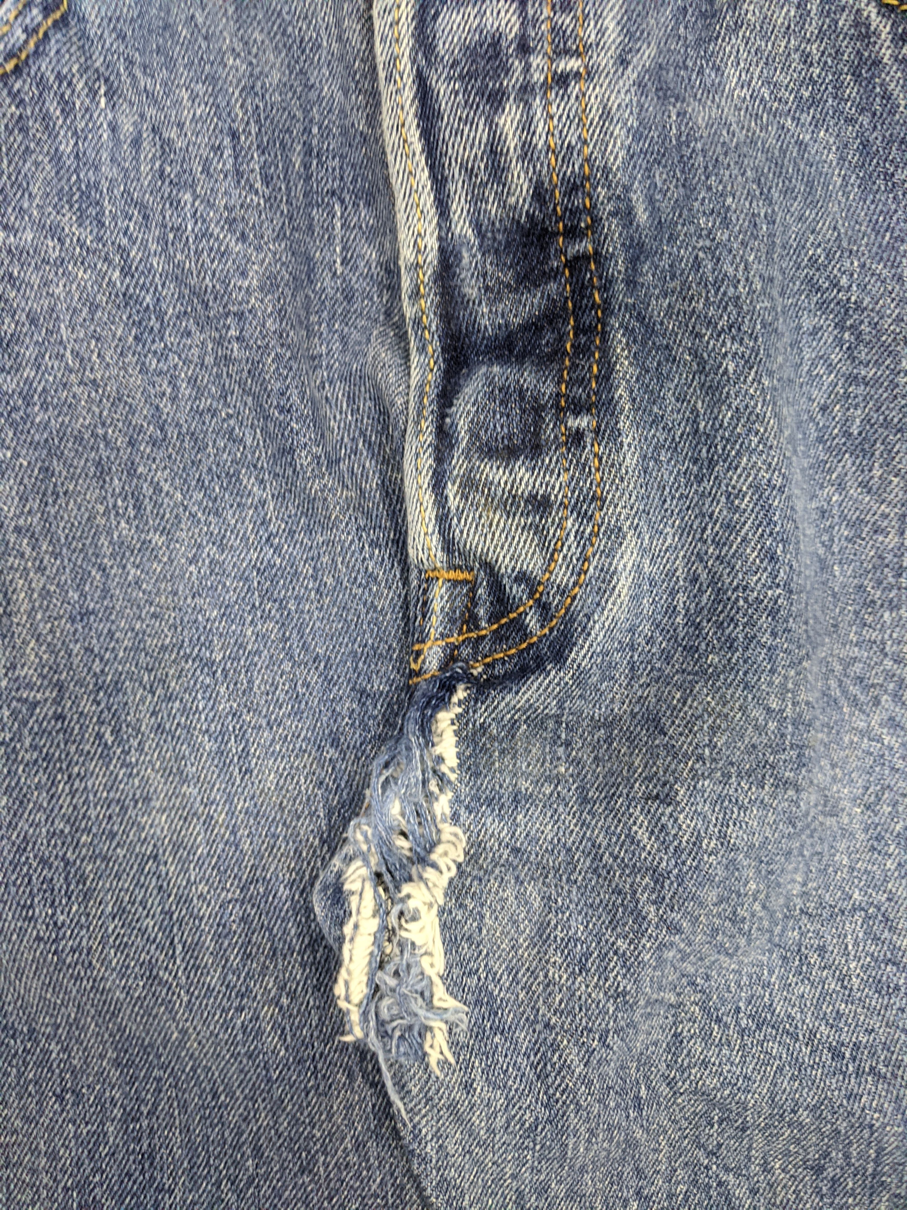 Levi's Vintage 90s Levis 501 Jeans DP0693 Size US 31 - 13 Thumbnail
