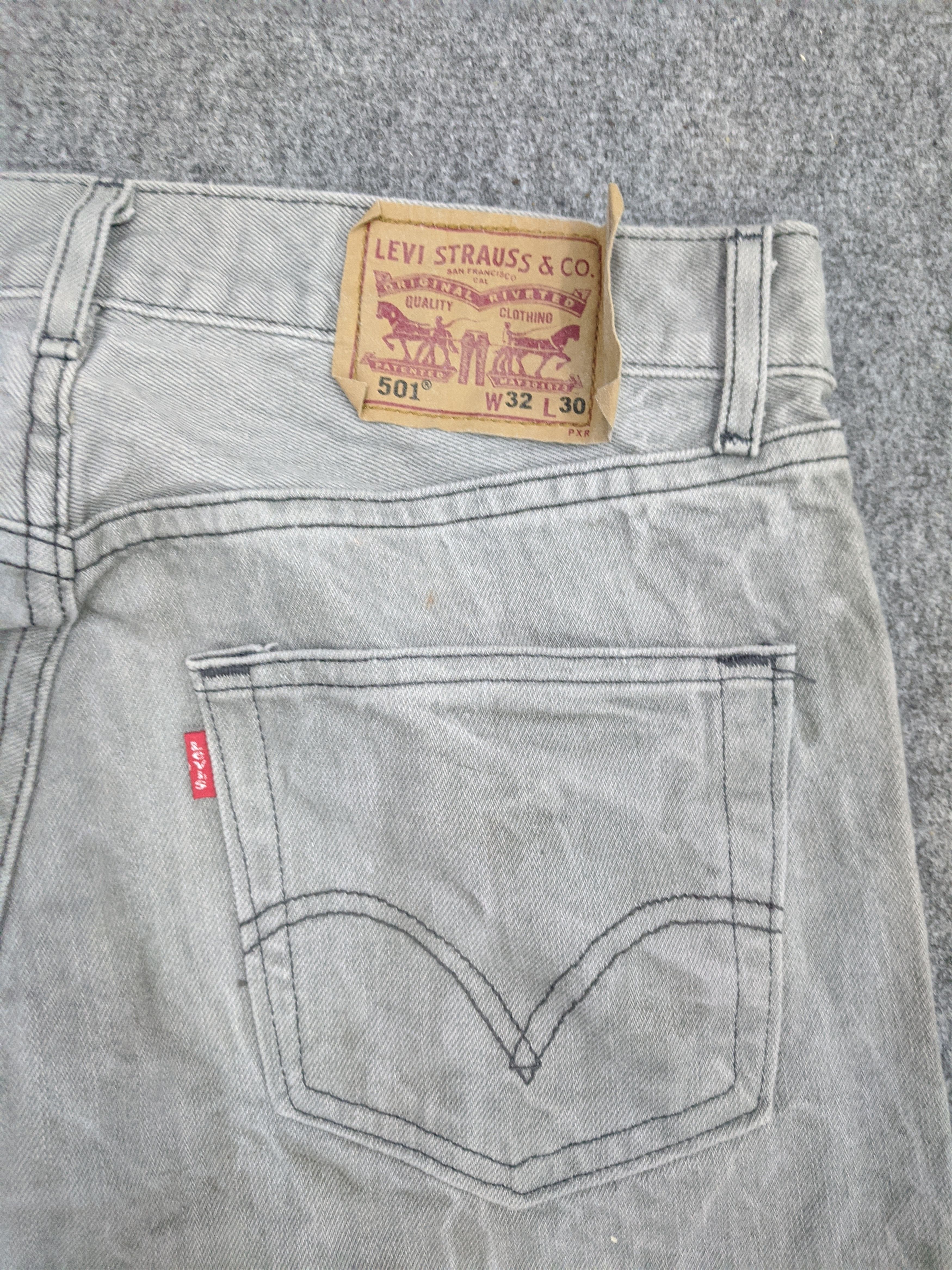 Levi's Vintage 90s Levis 501 Jeans DP0715 Size US 31 - 13 Thumbnail